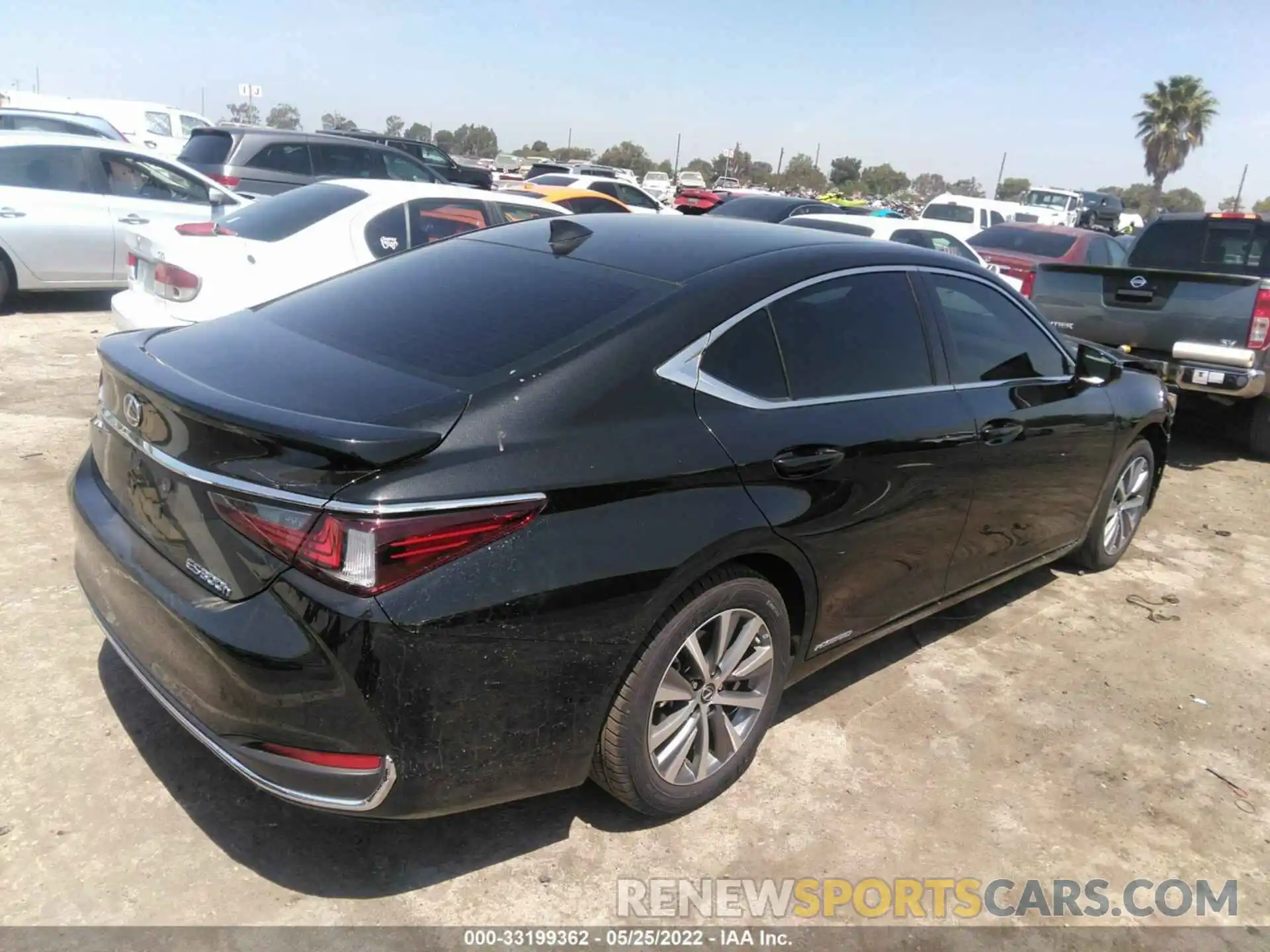 4 Фотография поврежденного автомобиля 58ACA1C17MU009768 LEXUS ES 2021