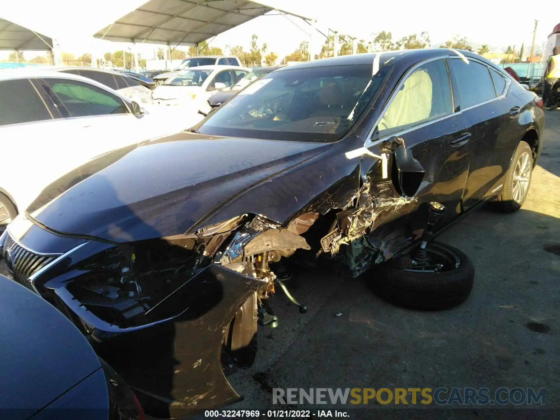 1 Photograph of a damaged car 58ACA1C1XMU012292 LEXUS ES 2021