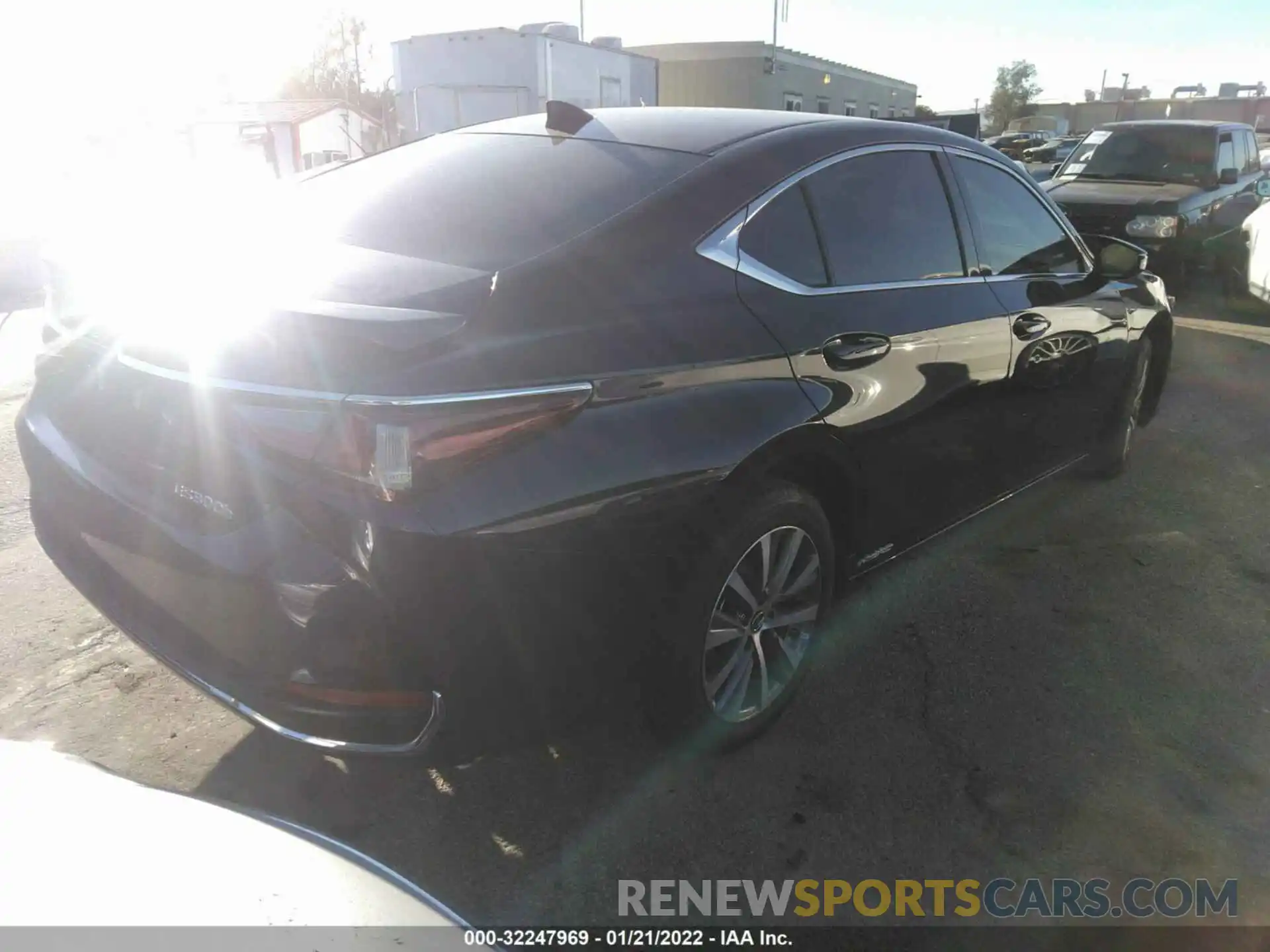 3 Photograph of a damaged car 58ACA1C1XMU012292 LEXUS ES 2021