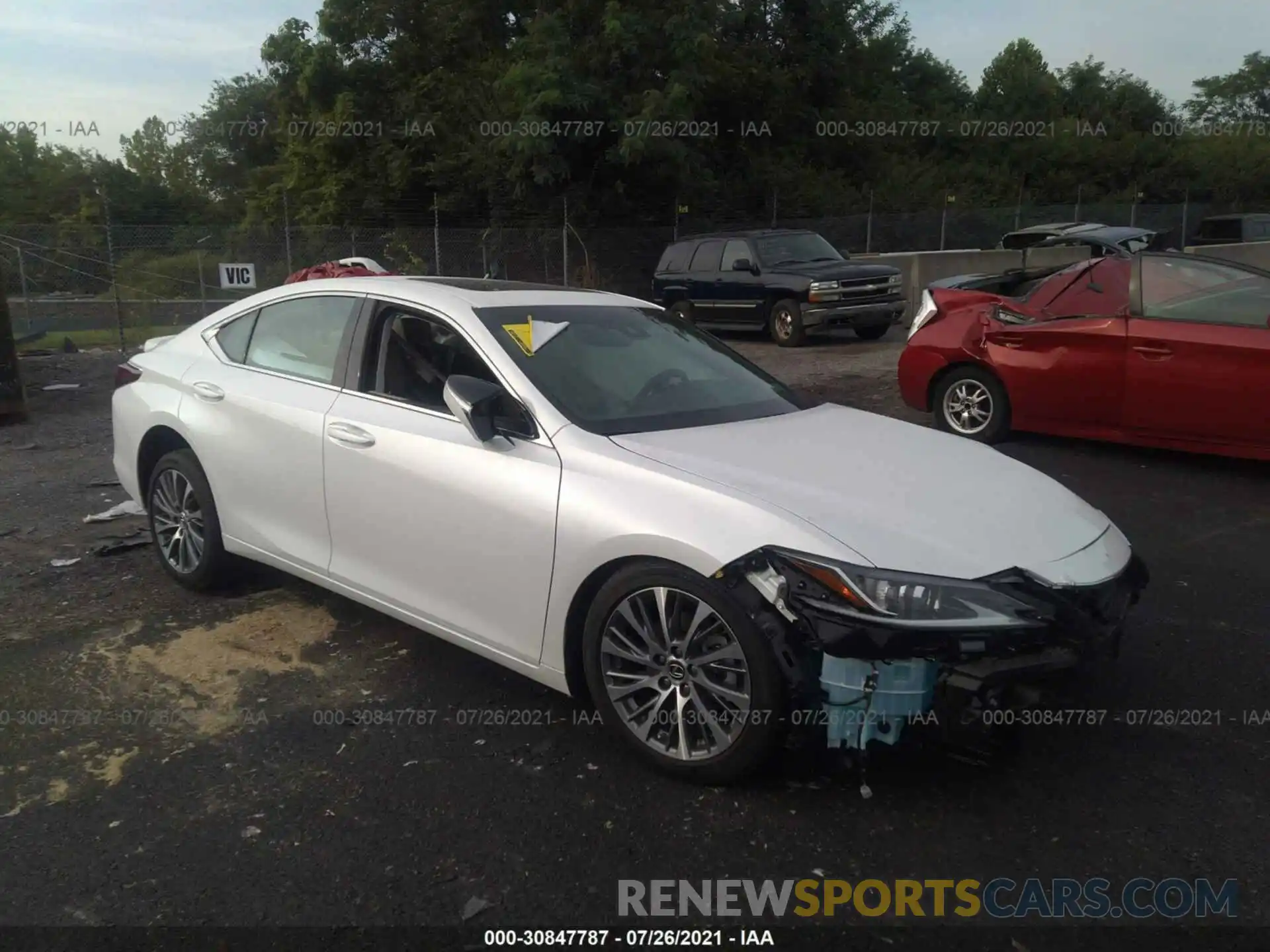 1 Photograph of a damaged car 58AD11D12MU005582 LEXUS ES 2021