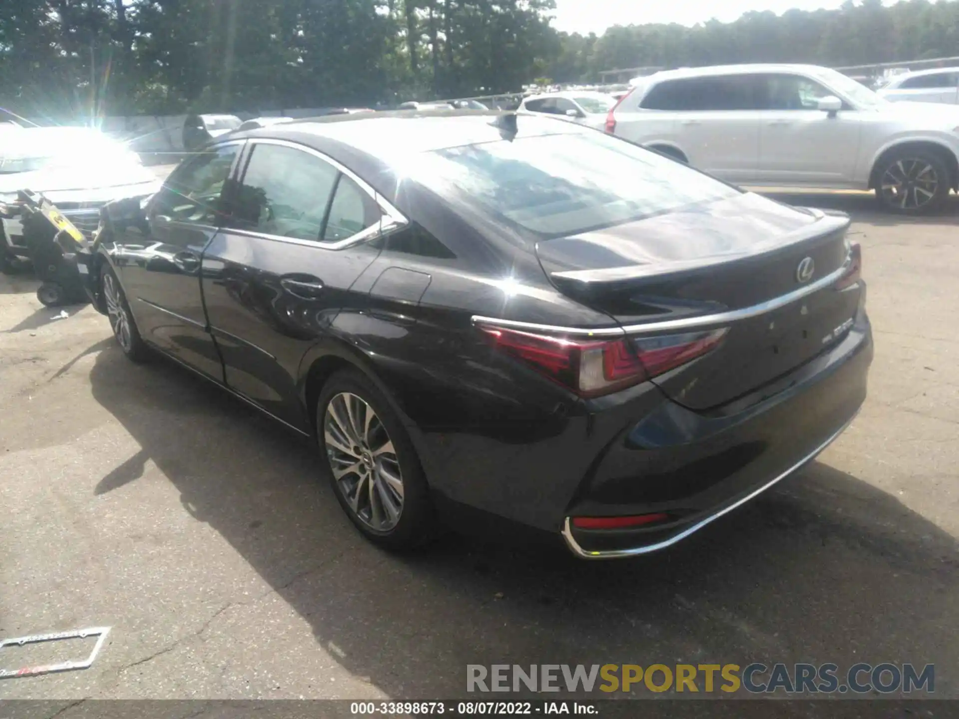 3 Photograph of a damaged car 58AD11D13MU007941 LEXUS ES 2021