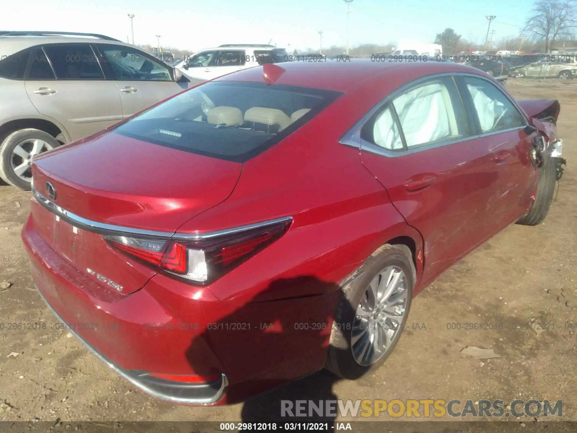 4 Photograph of a damaged car 58AD11D17MU001916 LEXUS ES 2021