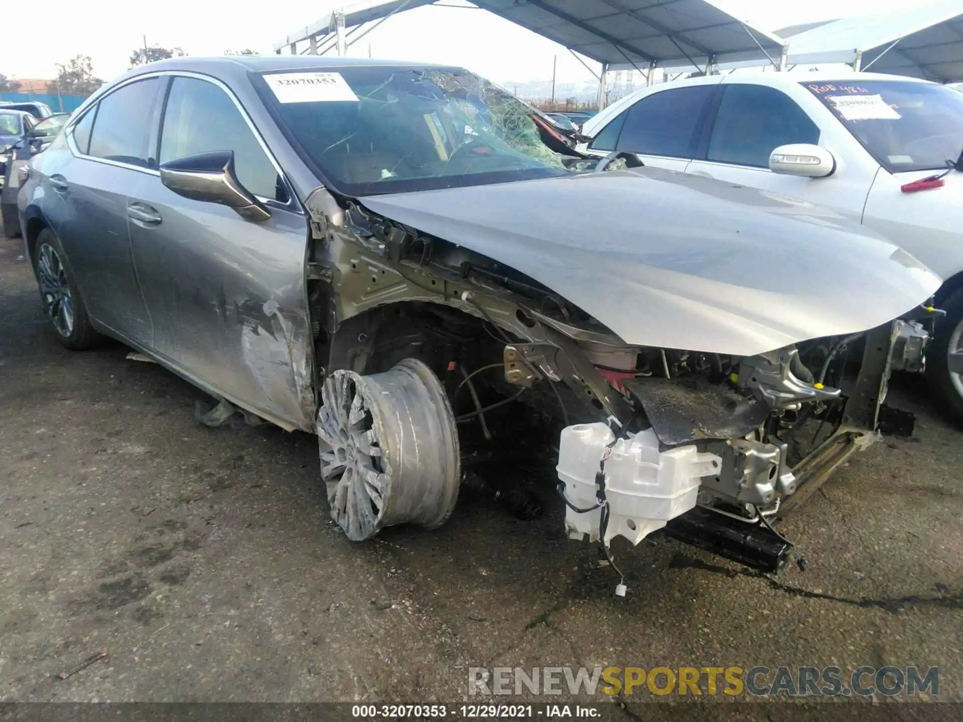 1 Photograph of a damaged car 58AD11D19MU001500 LEXUS ES 2021