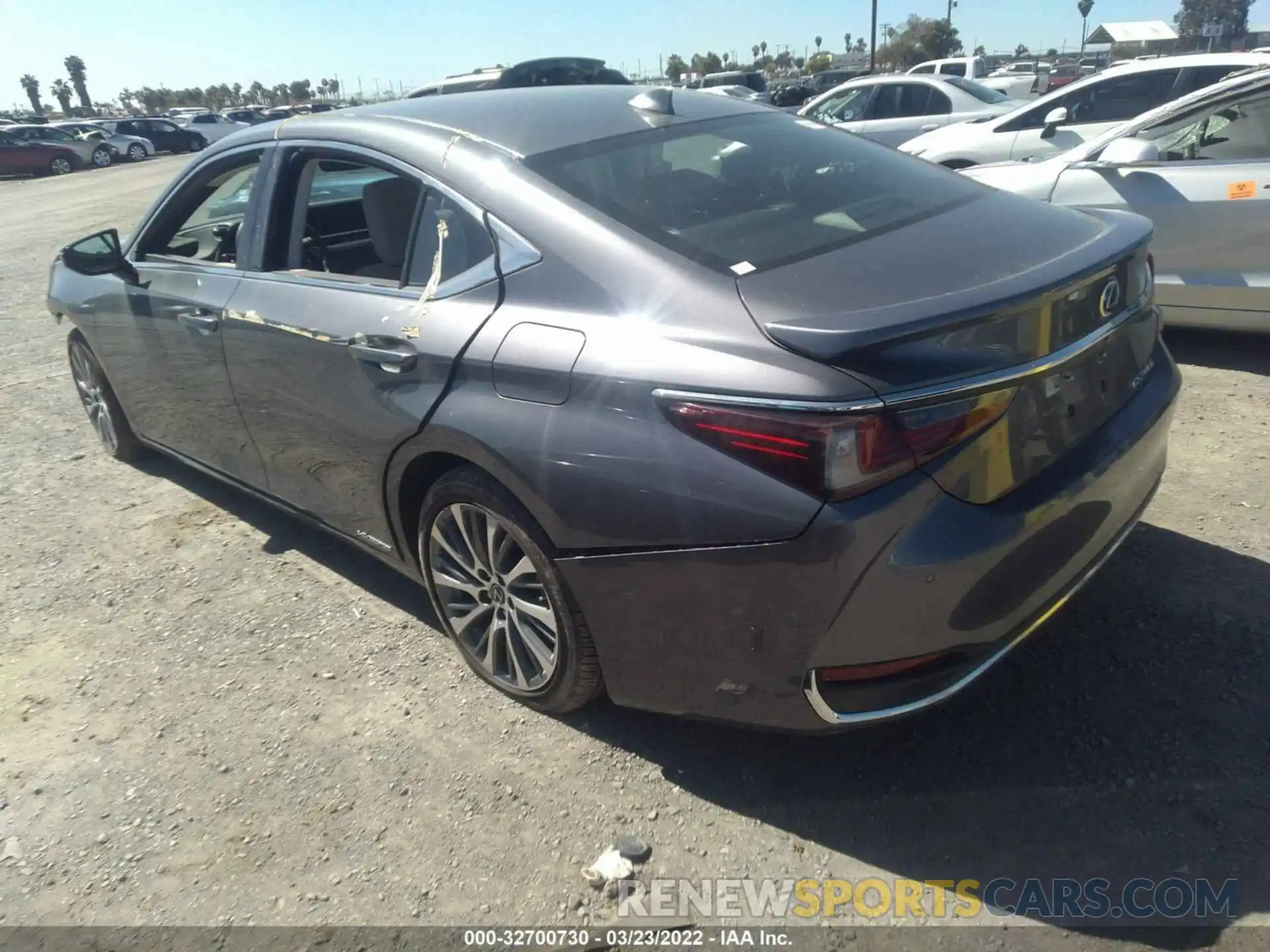 3 Photograph of a damaged car 58ADA1C10MU005176 LEXUS ES 2021