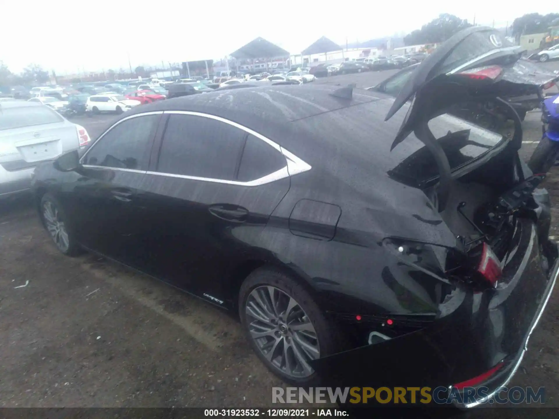 3 Photograph of a damaged car 58ADA1C10MU012743 LEXUS ES 2021