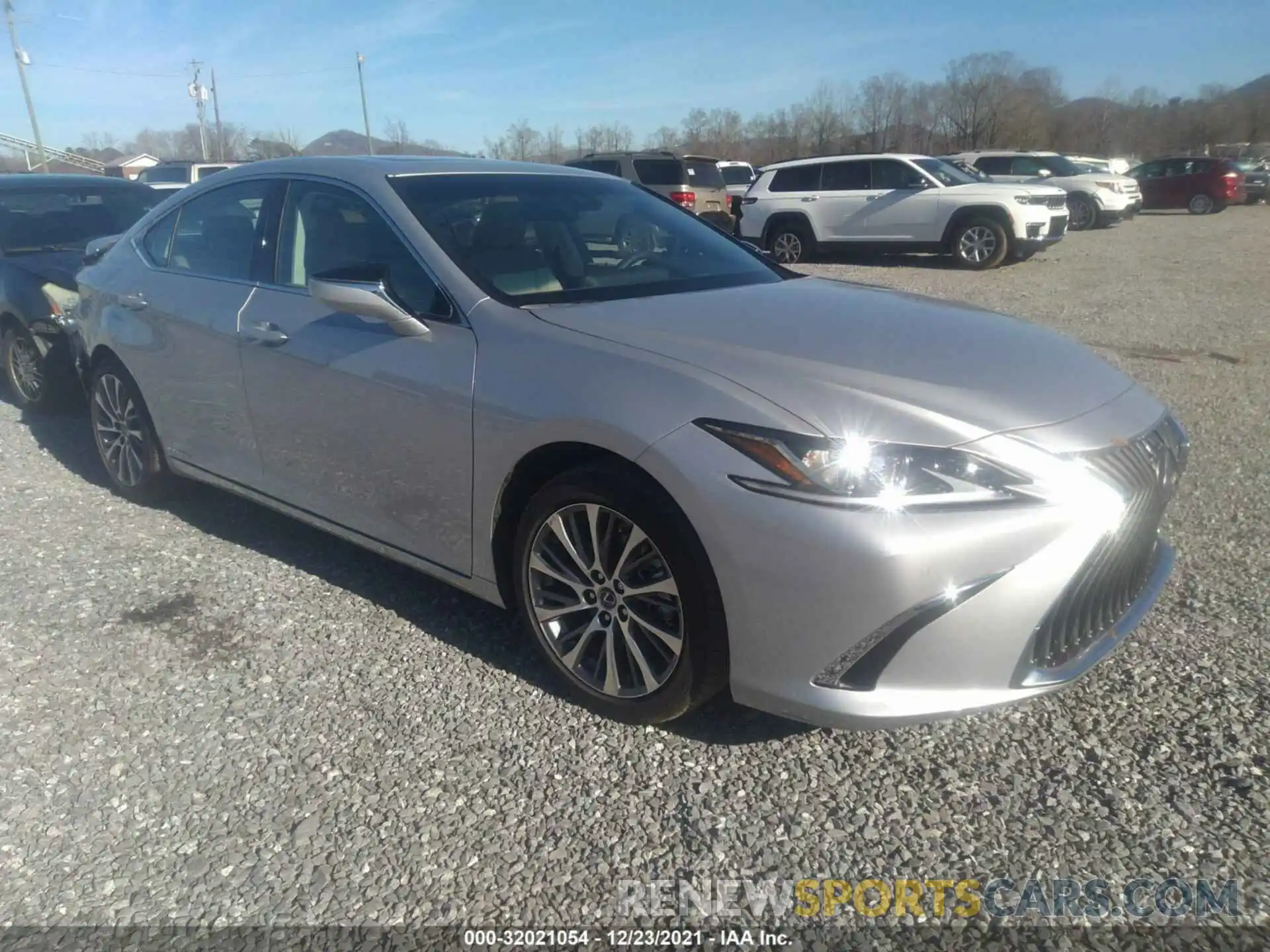 1 Photograph of a damaged car 58ADA1C11MU006692 LEXUS ES 2021