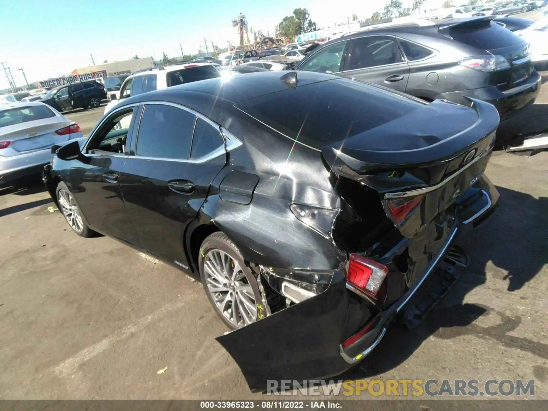 3 Photograph of a damaged car 58ADA1C12MU002425 LEXUS ES 2021