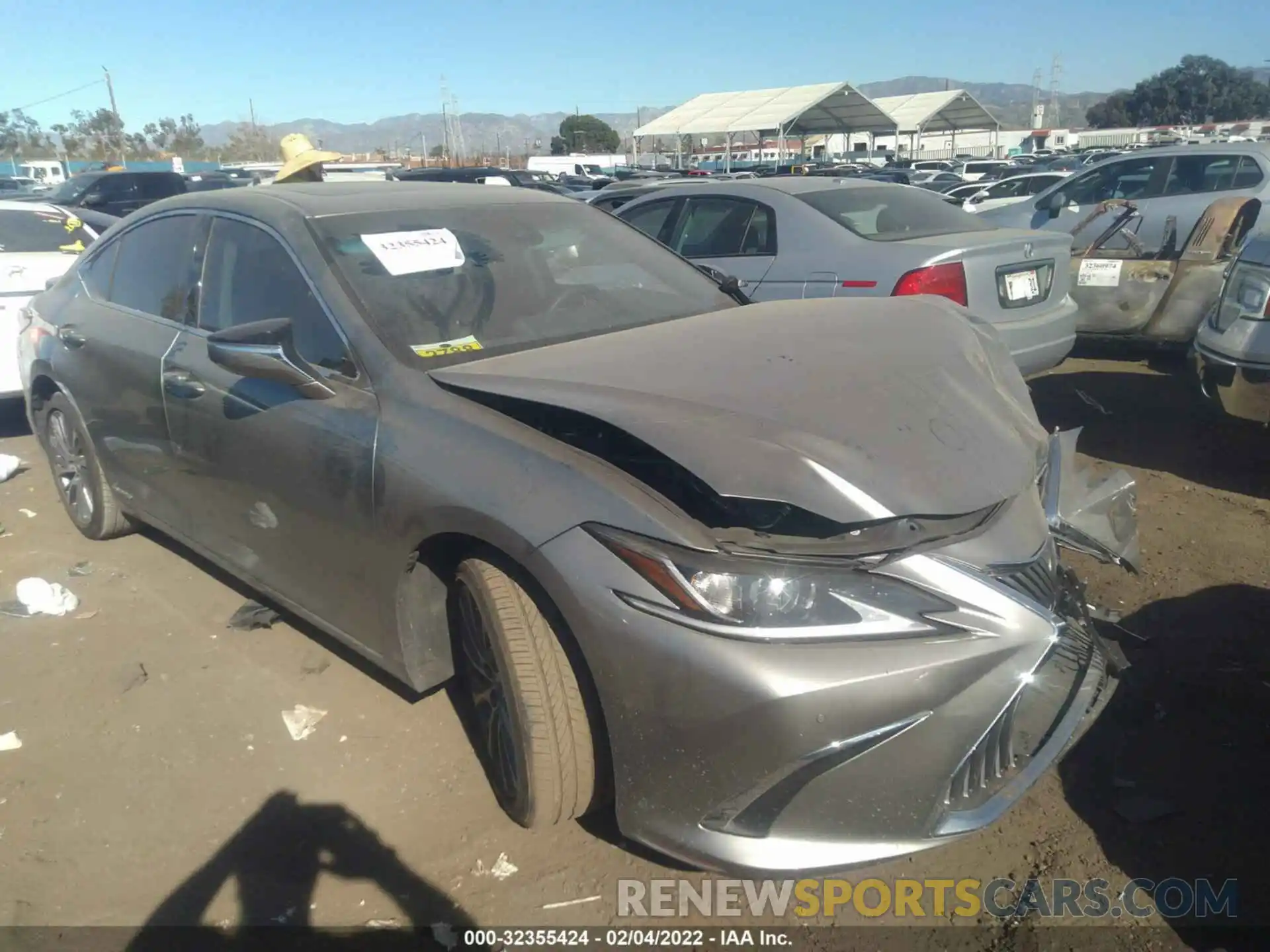 1 Photograph of a damaged car 58ADA1C12MU008371 LEXUS ES 2021