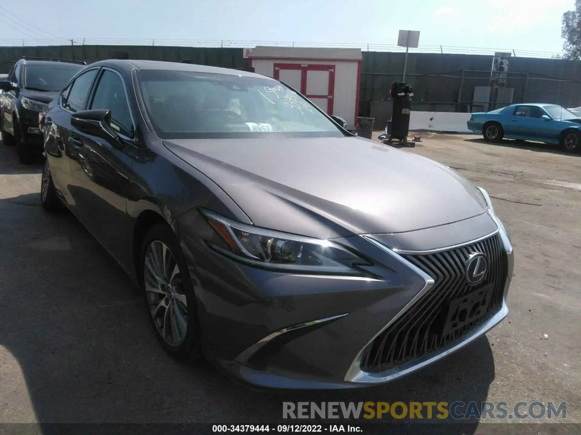 1 Photograph of a damaged car 58ADA1C13MU002790 LEXUS ES 2021