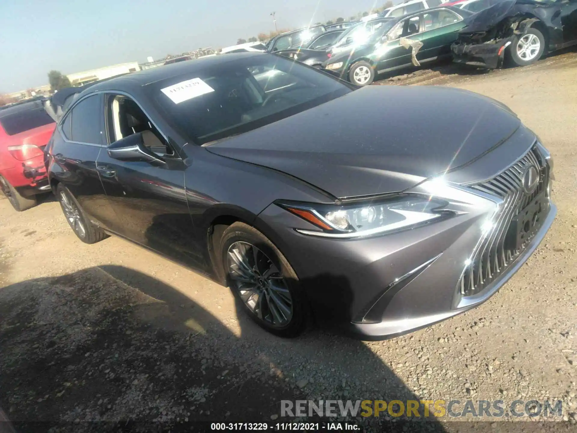 1 Фотография поврежденного автомобиля 58ADA1C13MU006077 LEXUS ES 2021