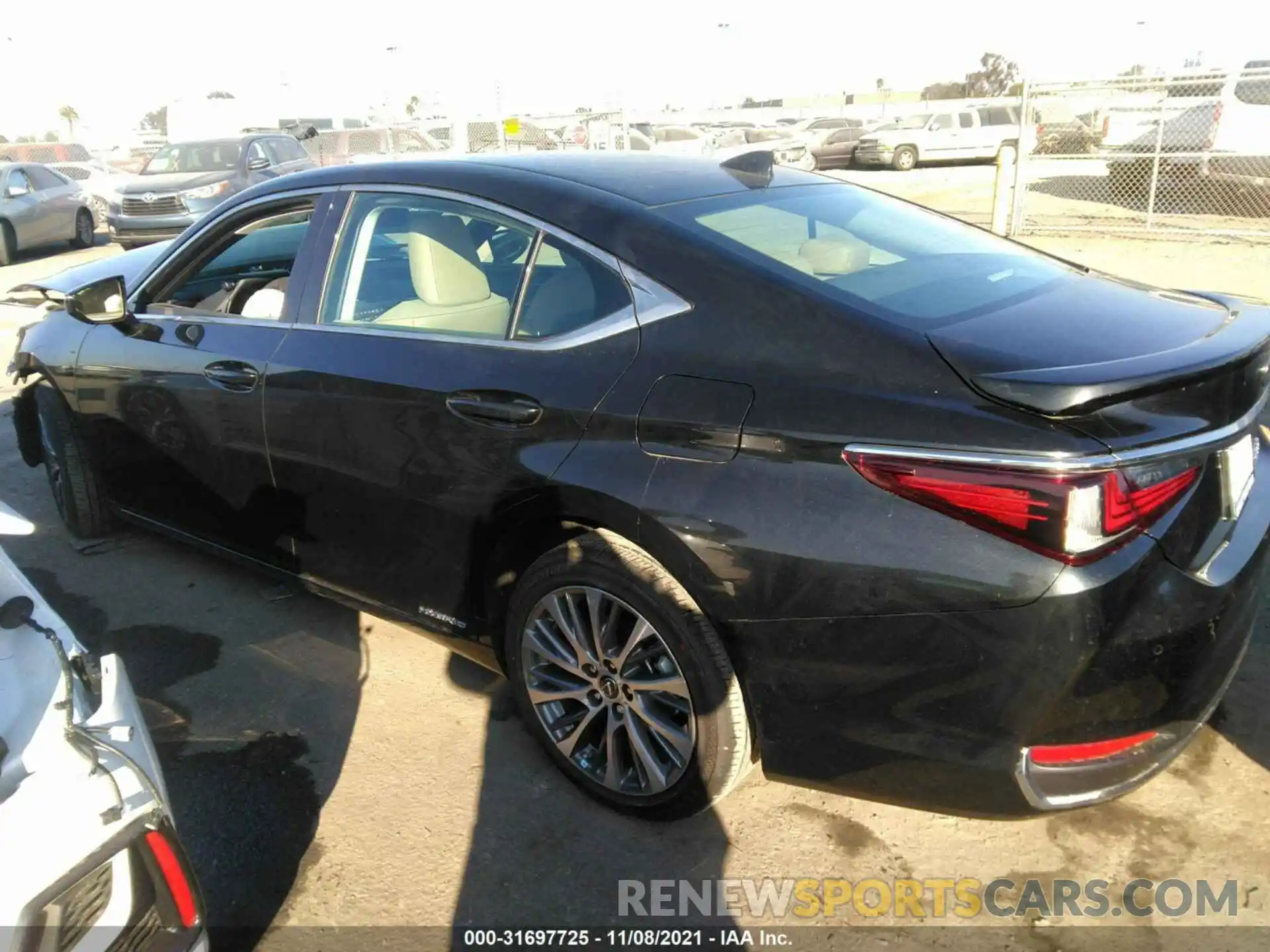 3 Photograph of a damaged car 58ADA1C14MU012860 LEXUS ES 2021