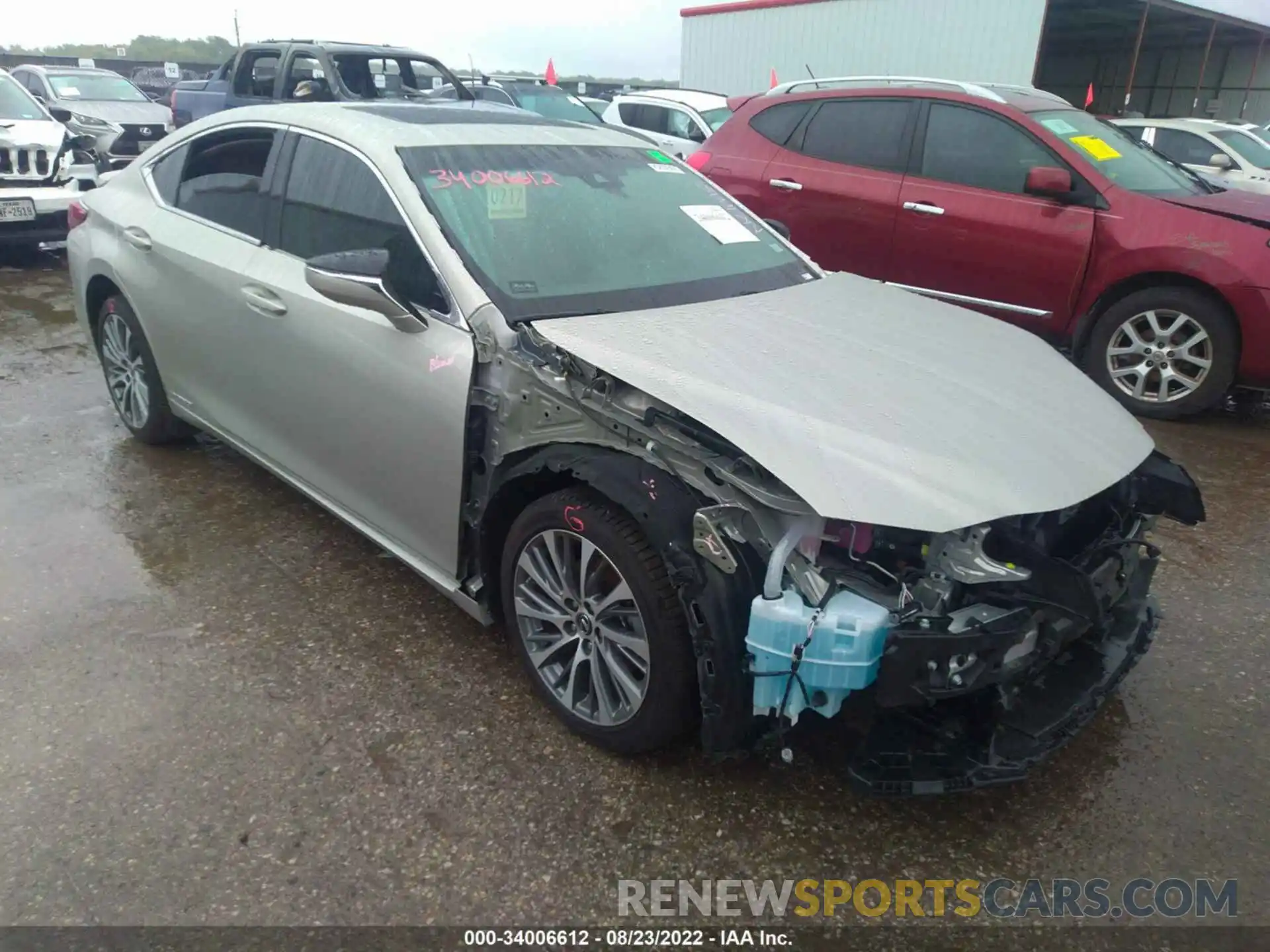 1 Photograph of a damaged car 58ADA1C15MU002032 LEXUS ES 2021