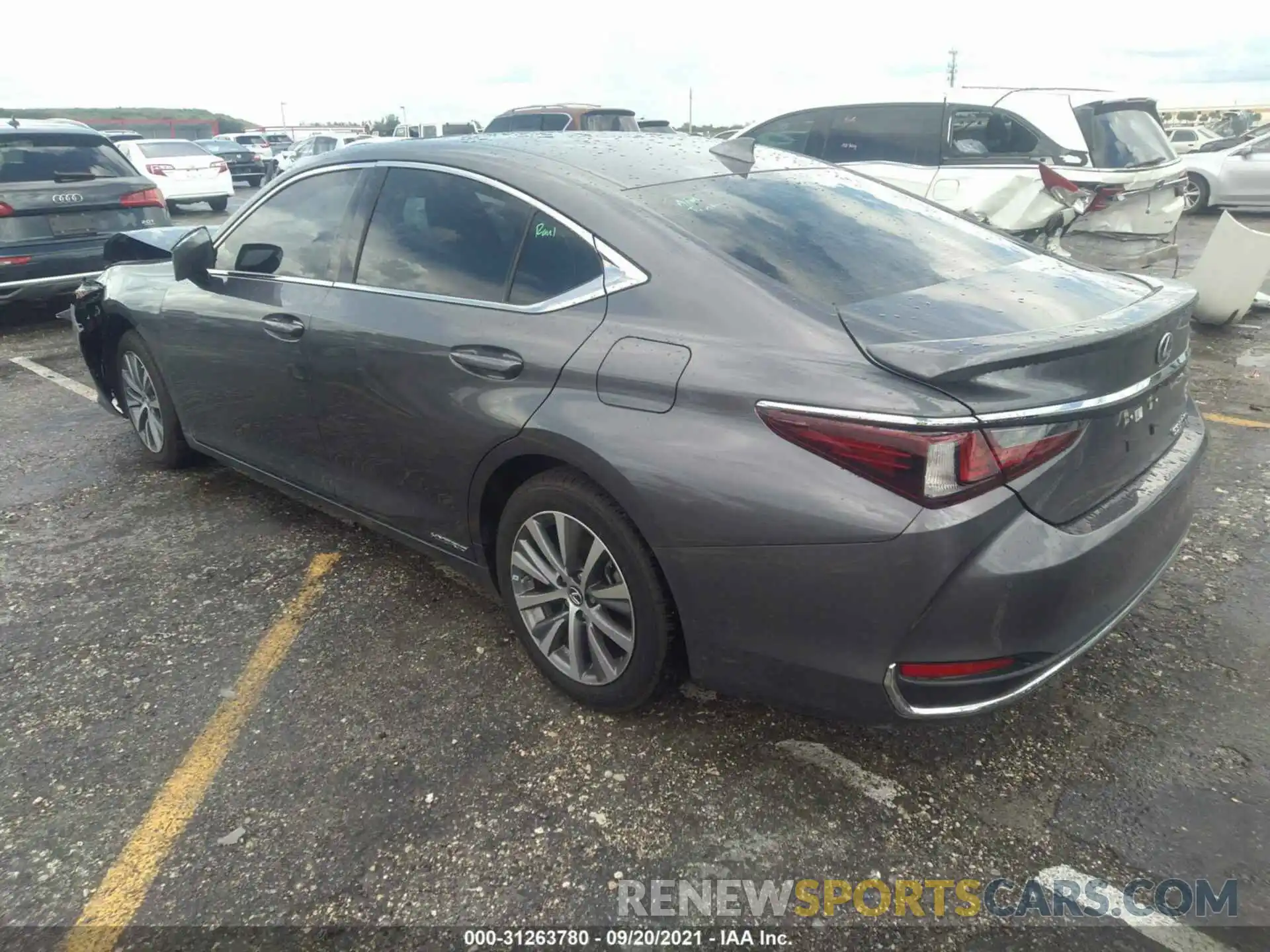 3 Photograph of a damaged car 58ADA1C15MU002421 LEXUS ES 2021