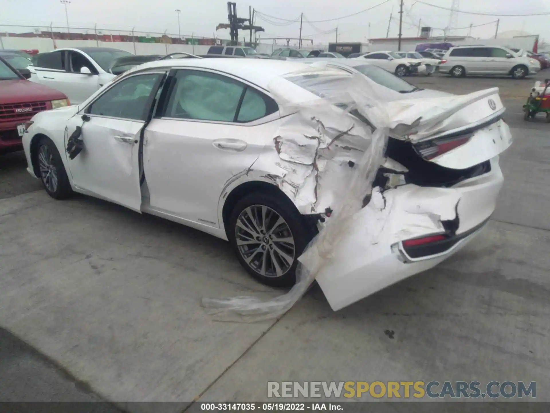 3 Photograph of a damaged car 58ADA1C15MU005920 LEXUS ES 2021