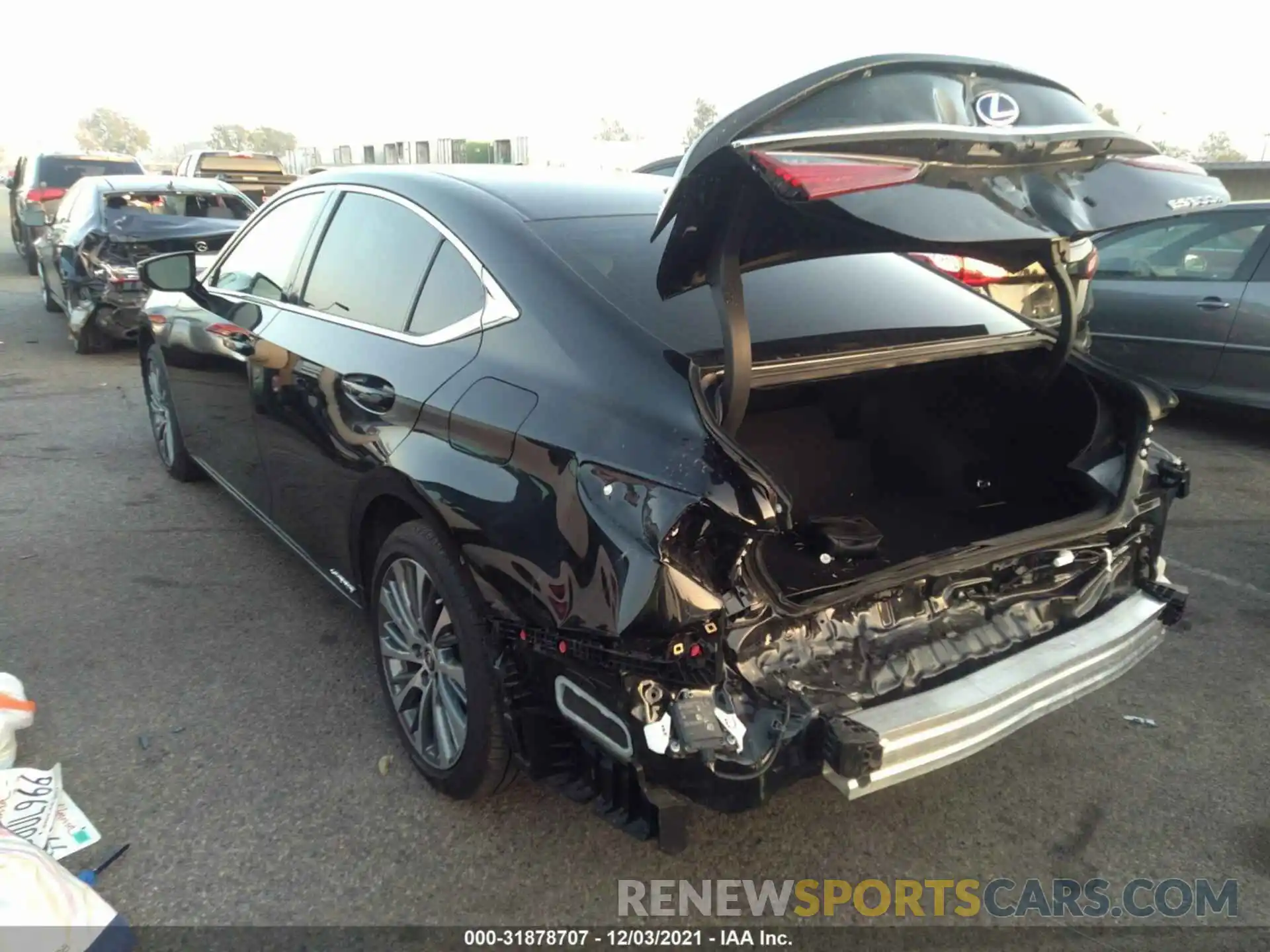 3 Photograph of a damaged car 58ADA1C16MU001021 LEXUS ES 2021