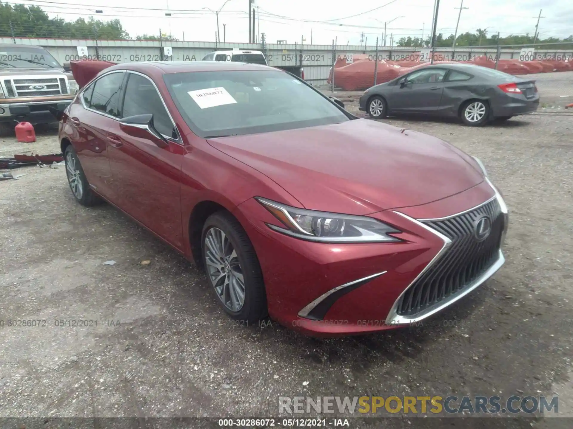 1 Photograph of a damaged car 58ADA1C16MU001519 LEXUS ES 2021