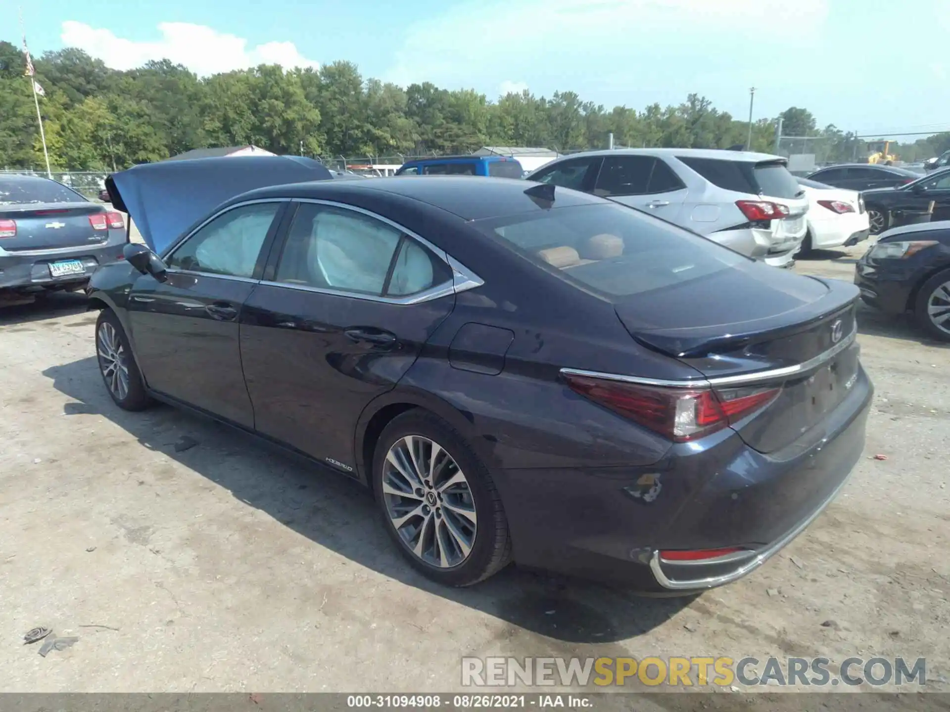 3 Photograph of a damaged car 58ADA1C16MU006137 LEXUS ES 2021