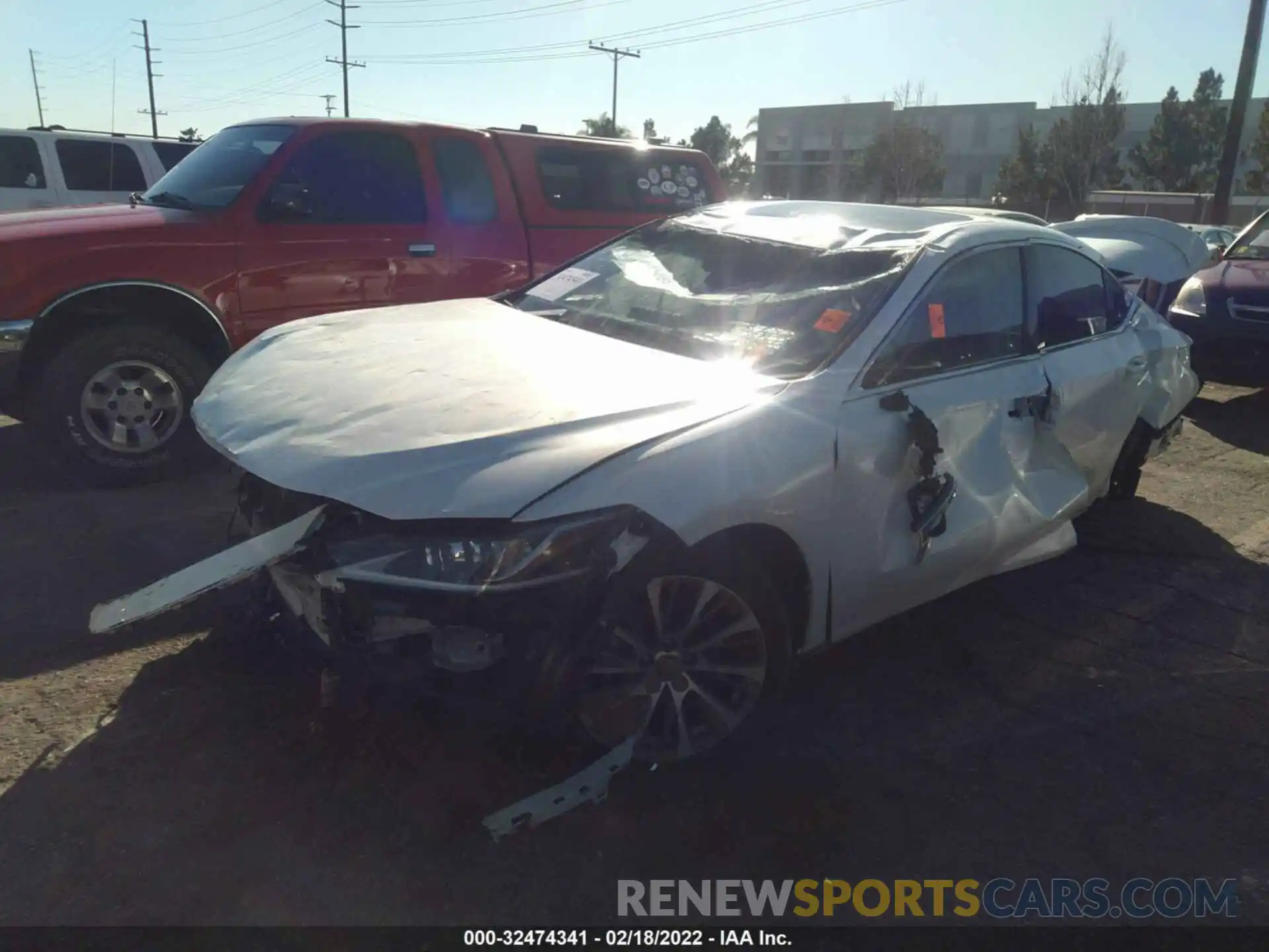 2 Photograph of a damaged car 58ADA1C17MU001724 LEXUS ES 2021