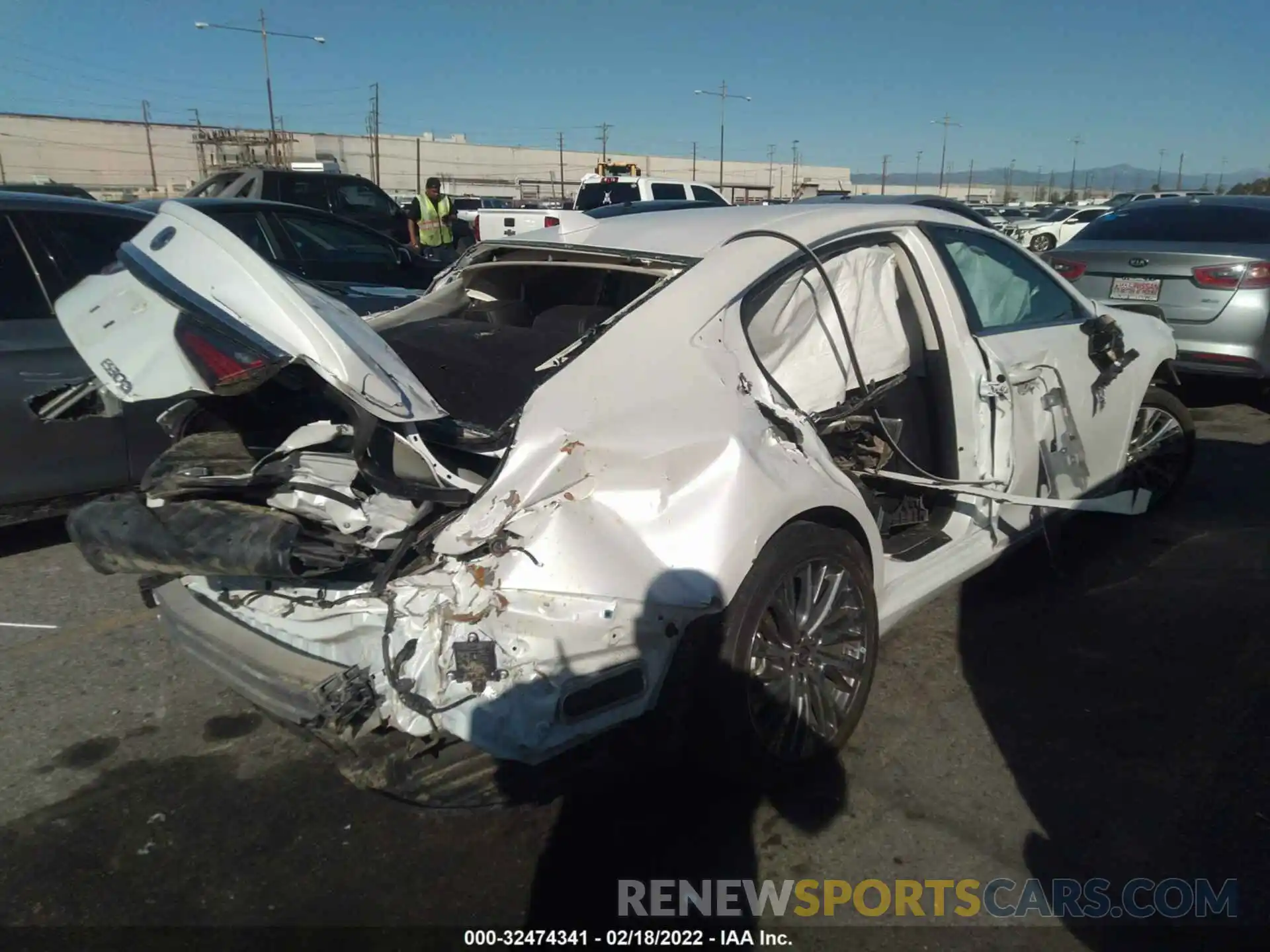 4 Photograph of a damaged car 58ADA1C17MU001724 LEXUS ES 2021