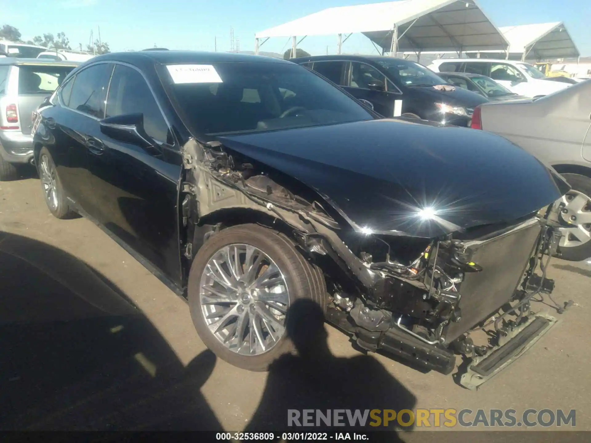 1 Photograph of a damaged car 58ADA1C19MU012417 LEXUS ES 2021