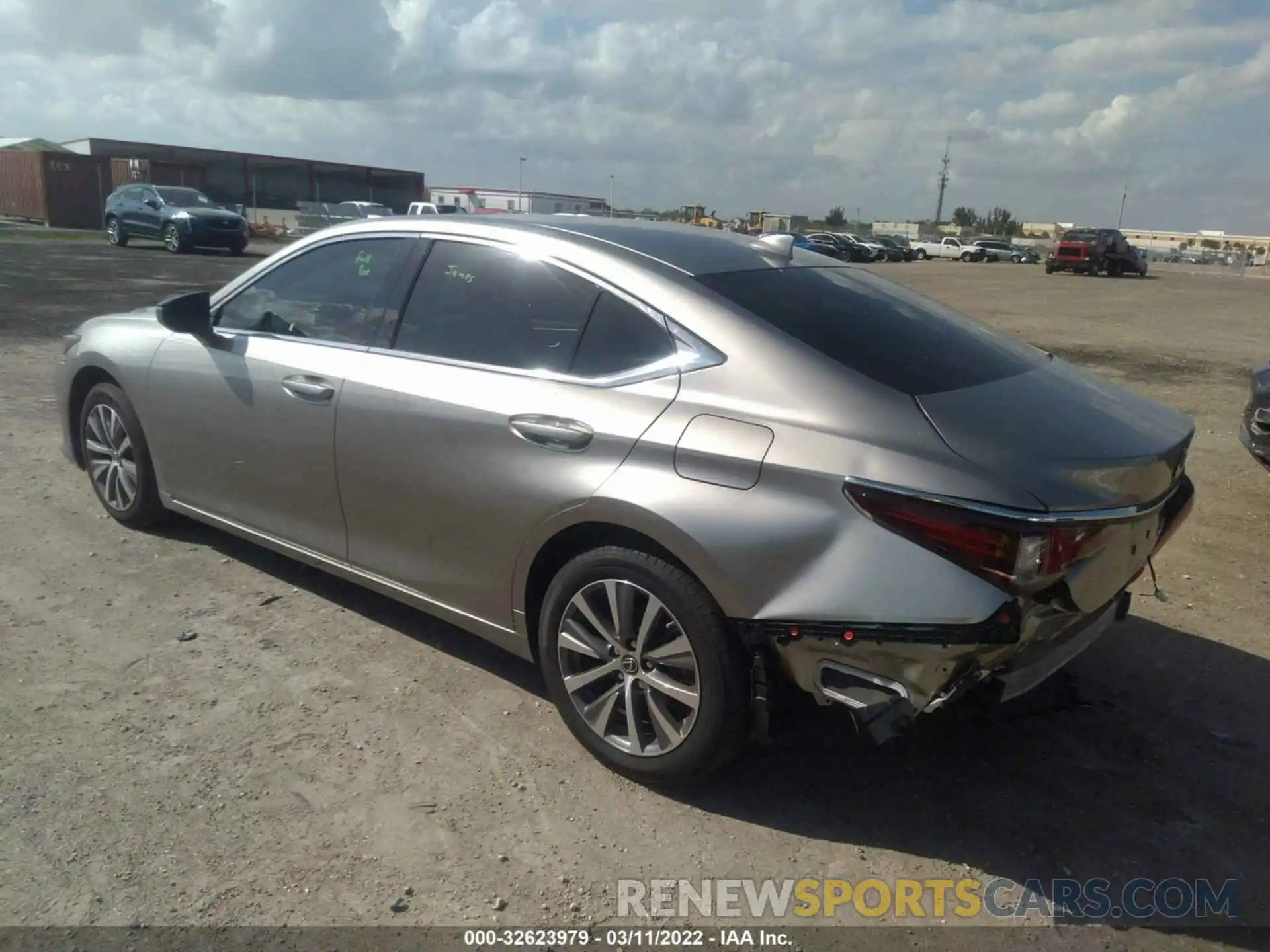 3 Фотография поврежденного автомобиля 58ADZ1B11MU097425 LEXUS ES 2021