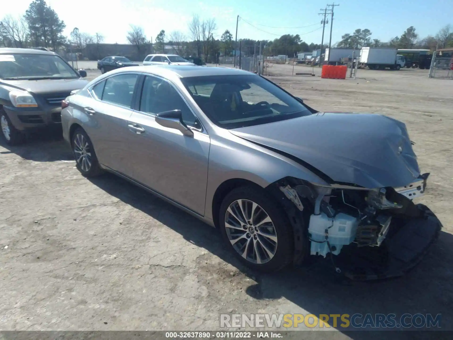 1 Photograph of a damaged car 58ADZ1B11MU103594 LEXUS ES 2021