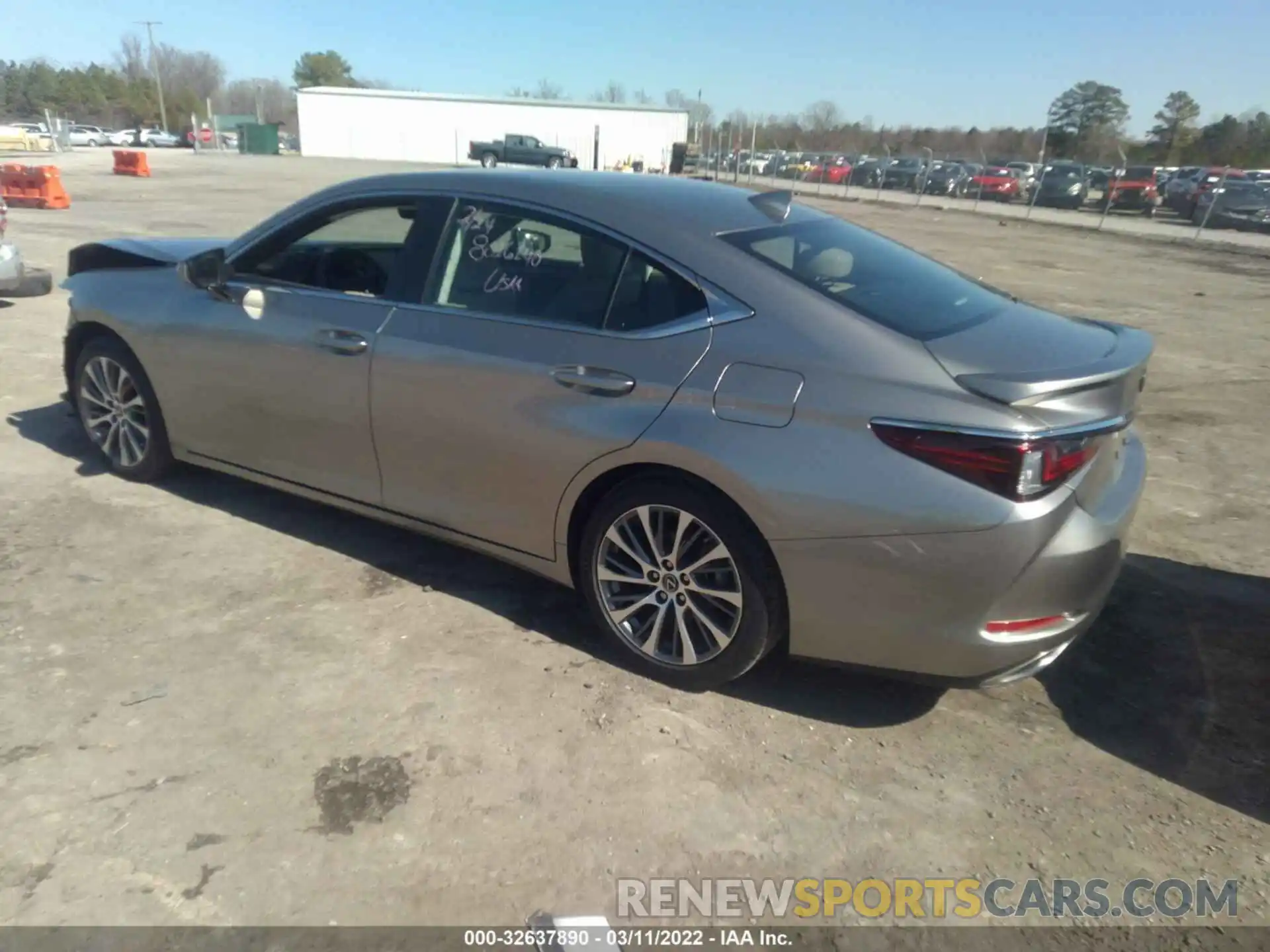 3 Photograph of a damaged car 58ADZ1B11MU103594 LEXUS ES 2021