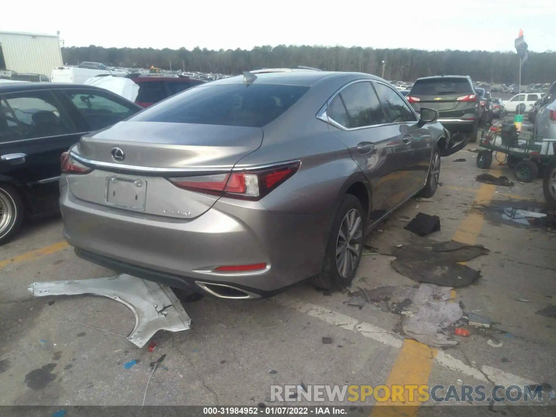 4 Photograph of a damaged car 58ADZ1B12MU083923 LEXUS ES 2021