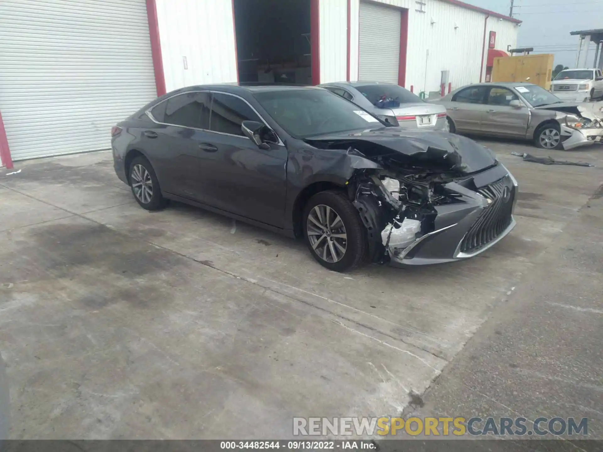 1 Photograph of a damaged car 58ADZ1B12MU089883 LEXUS ES 2021