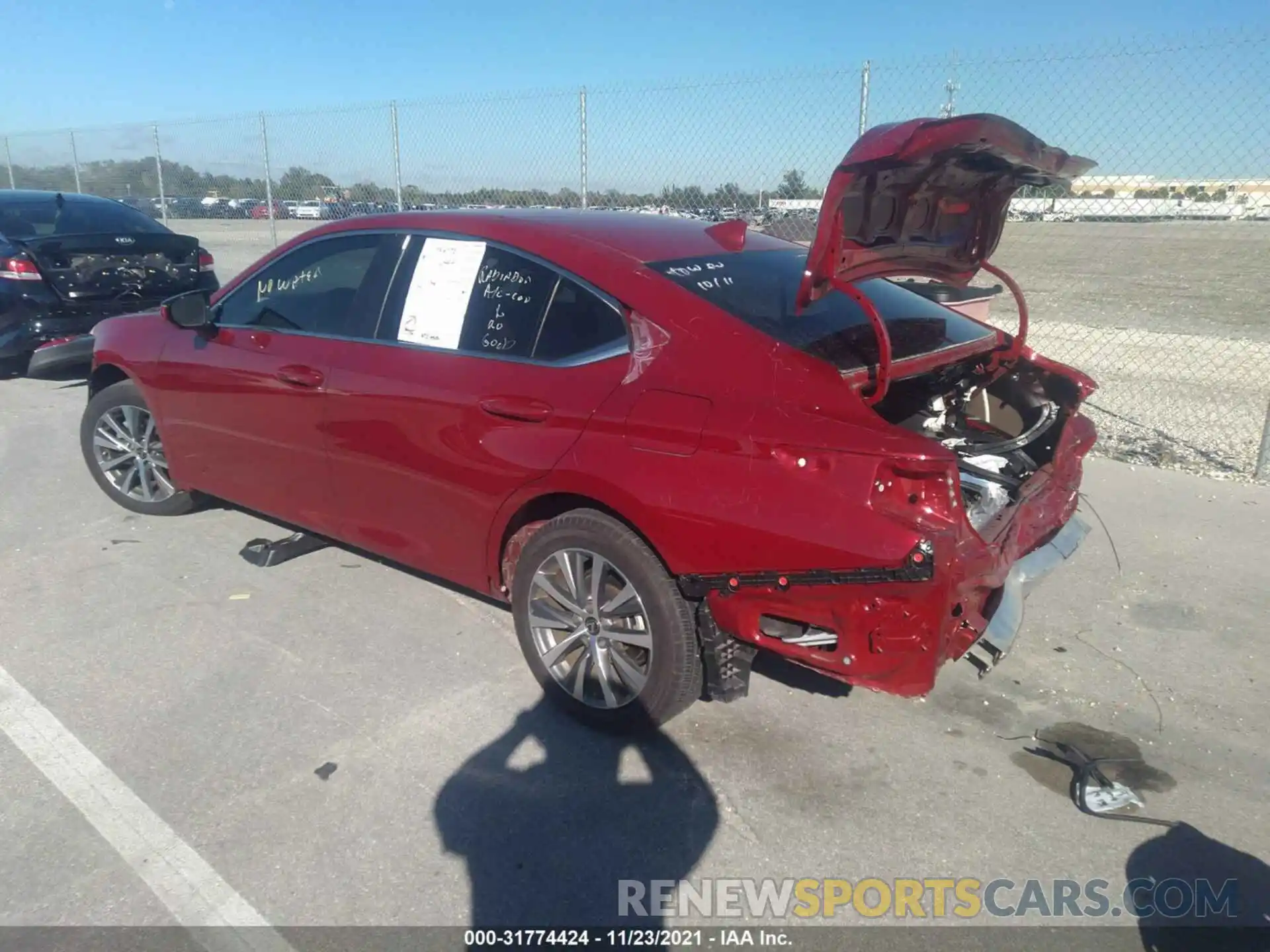 3 Photograph of a damaged car 58ADZ1B12MU092069 LEXUS ES 2021