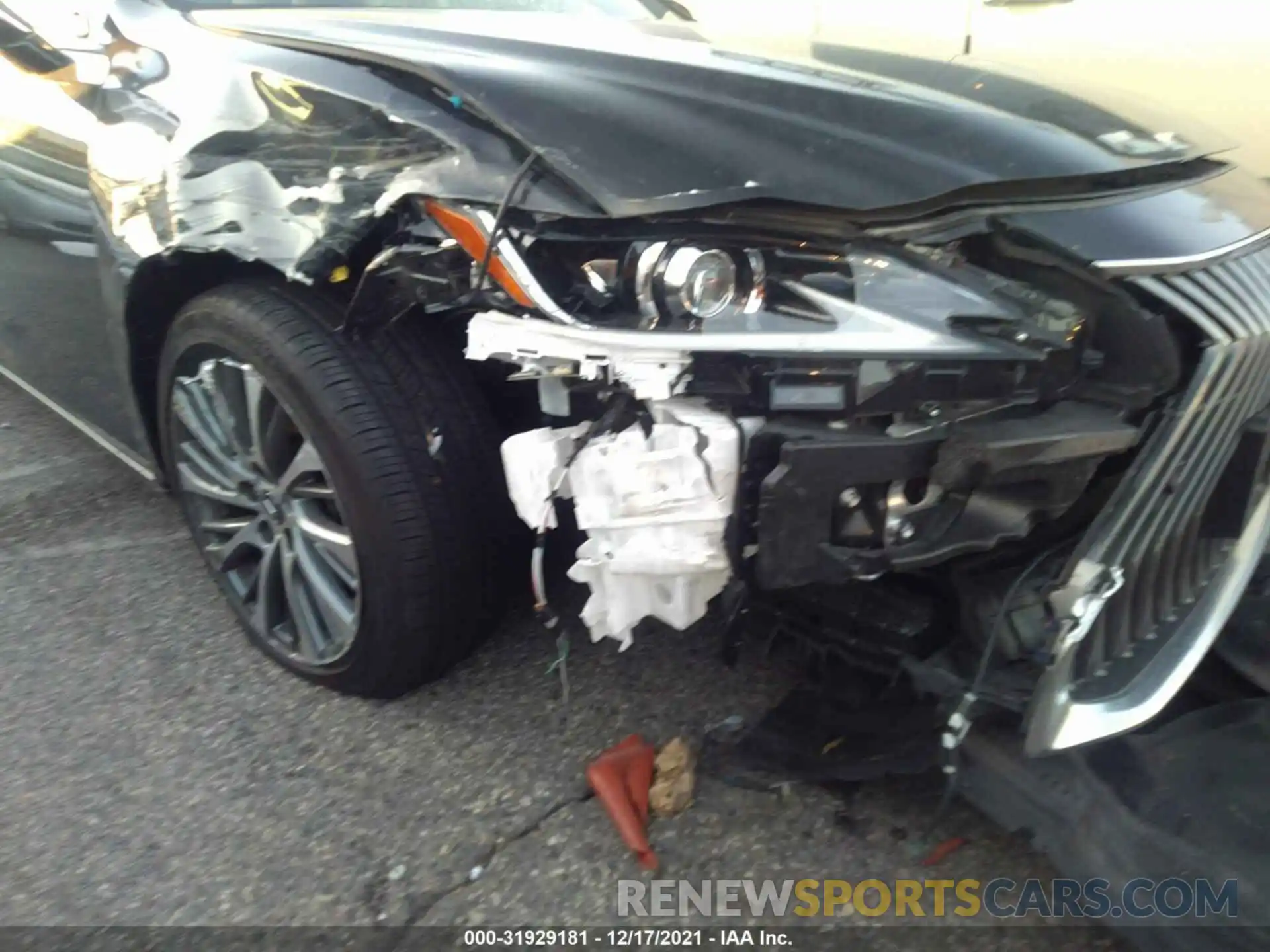 6 Photograph of a damaged car 58ADZ1B12MU093254 LEXUS ES 2021