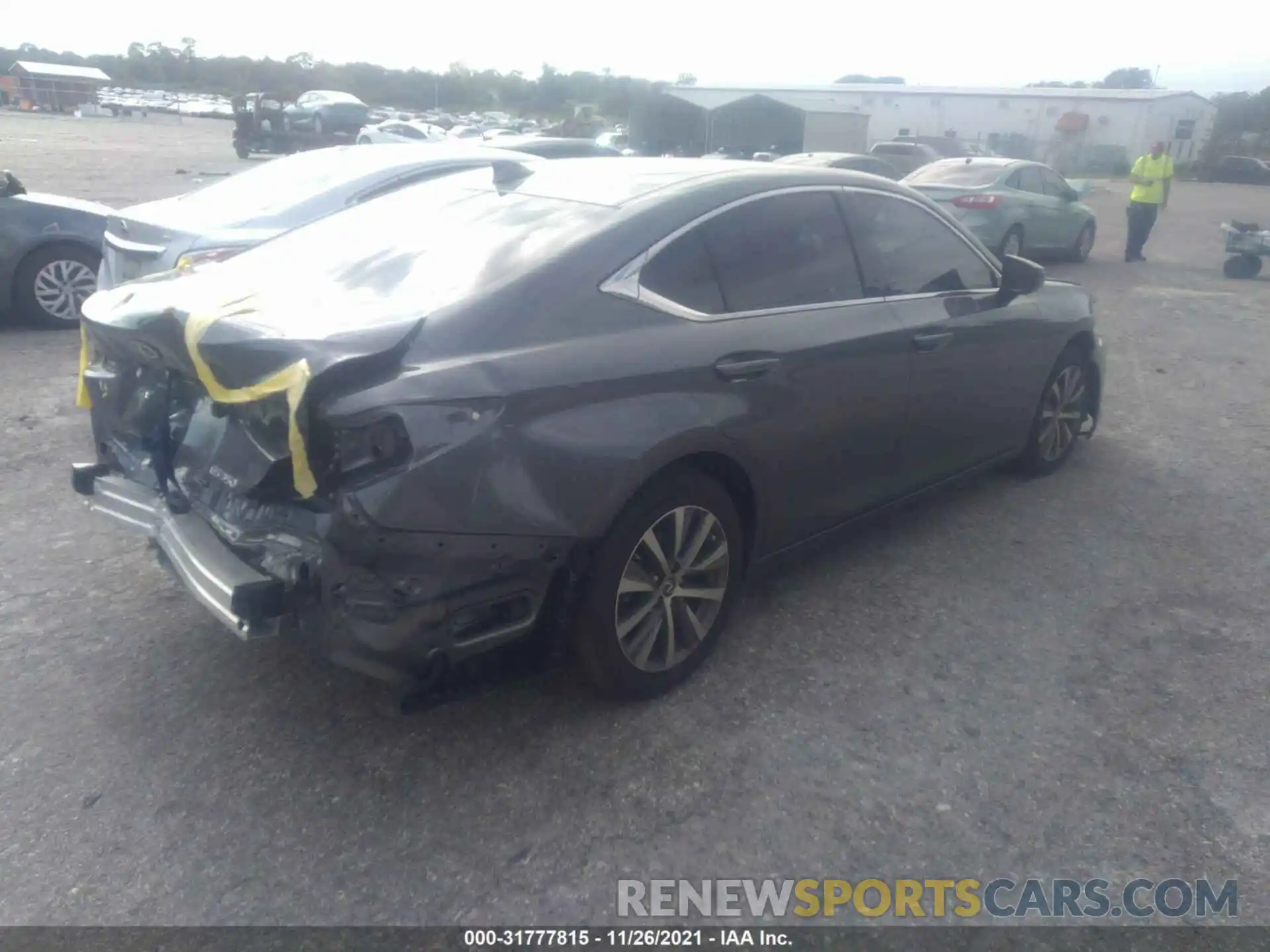 4 Photograph of a damaged car 58ADZ1B13MU098561 LEXUS ES 2021