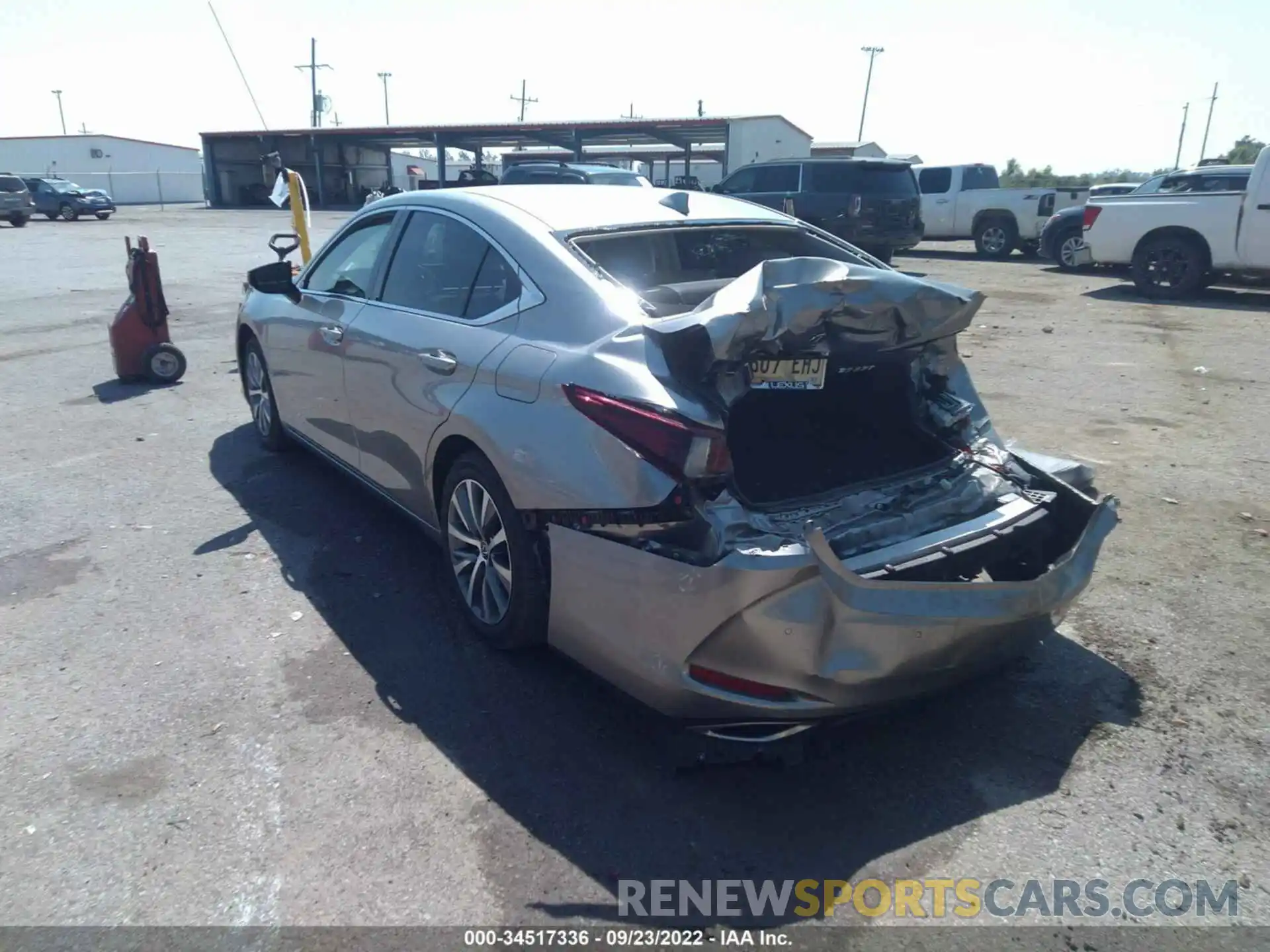 3 Photograph of a damaged car 58ADZ1B14MU087309 LEXUS ES 2021