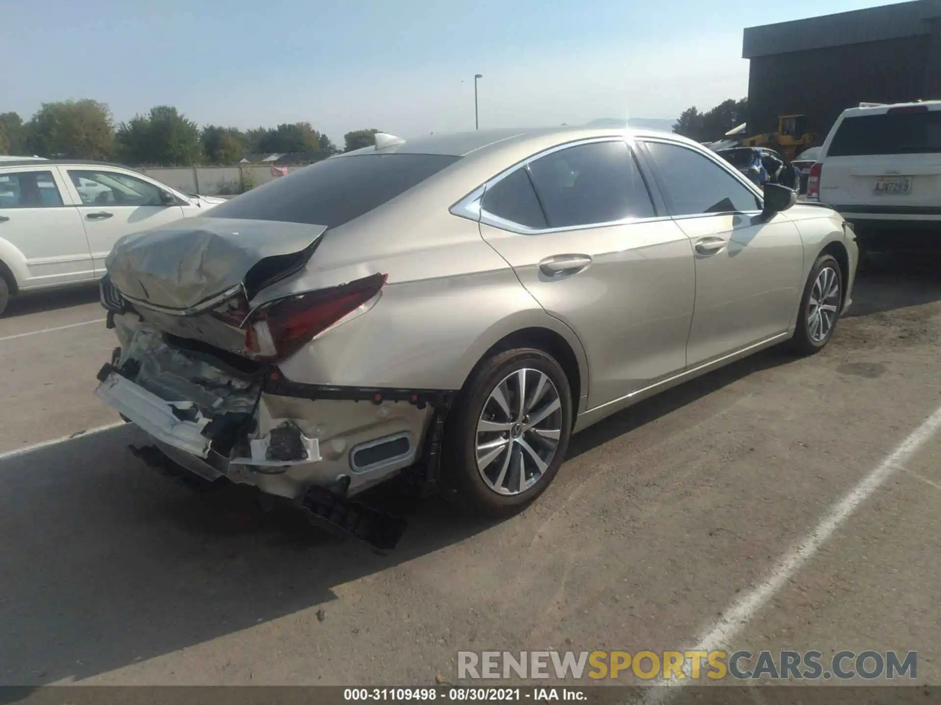 4 Photograph of a damaged car 58ADZ1B14MU087522 LEXUS ES 2021