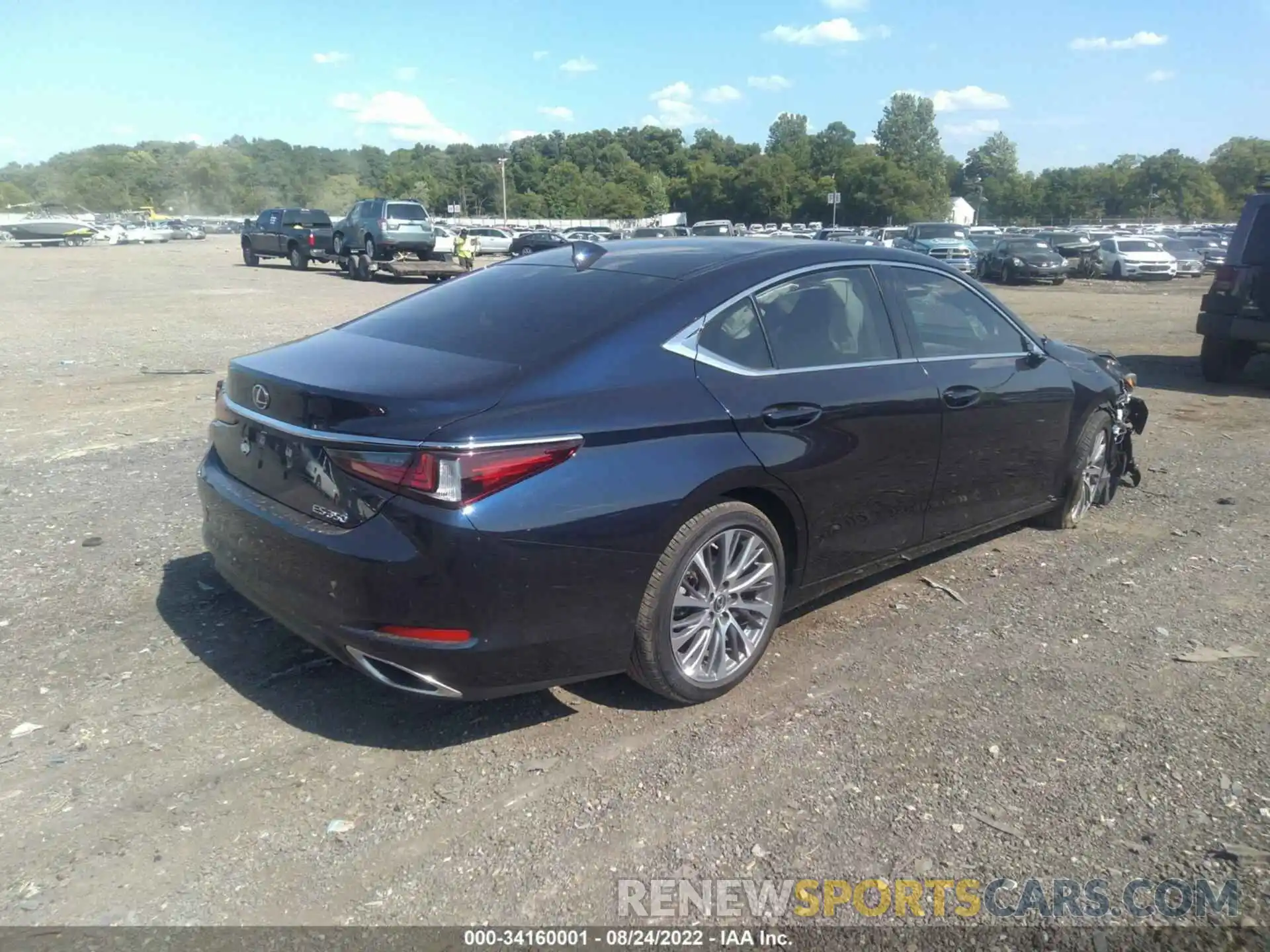 4 Photograph of a damaged car 58ADZ1B14MU102858 LEXUS ES 2021