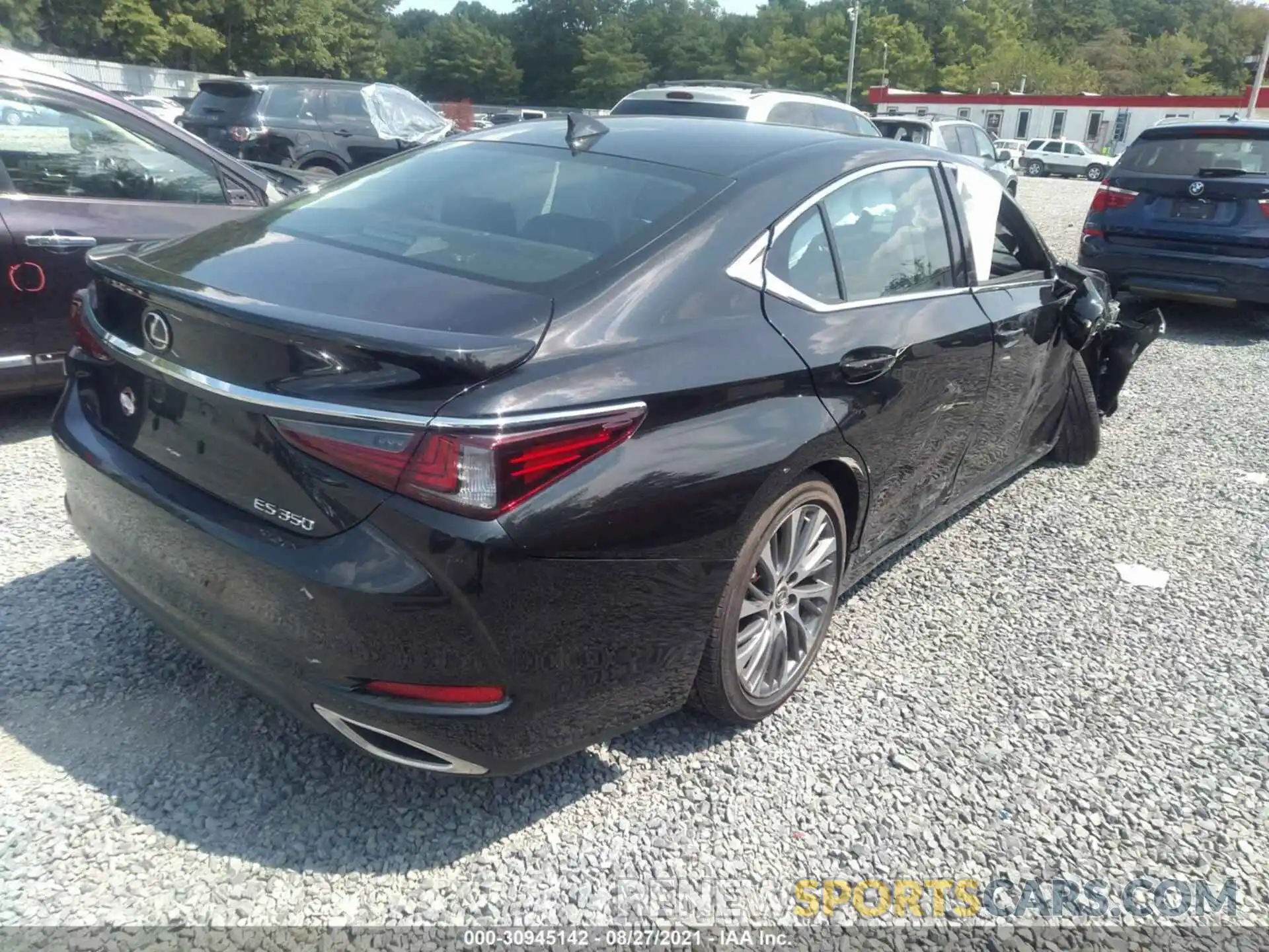 4 Photograph of a damaged car 58ADZ1B18MU083747 LEXUS ES 2021