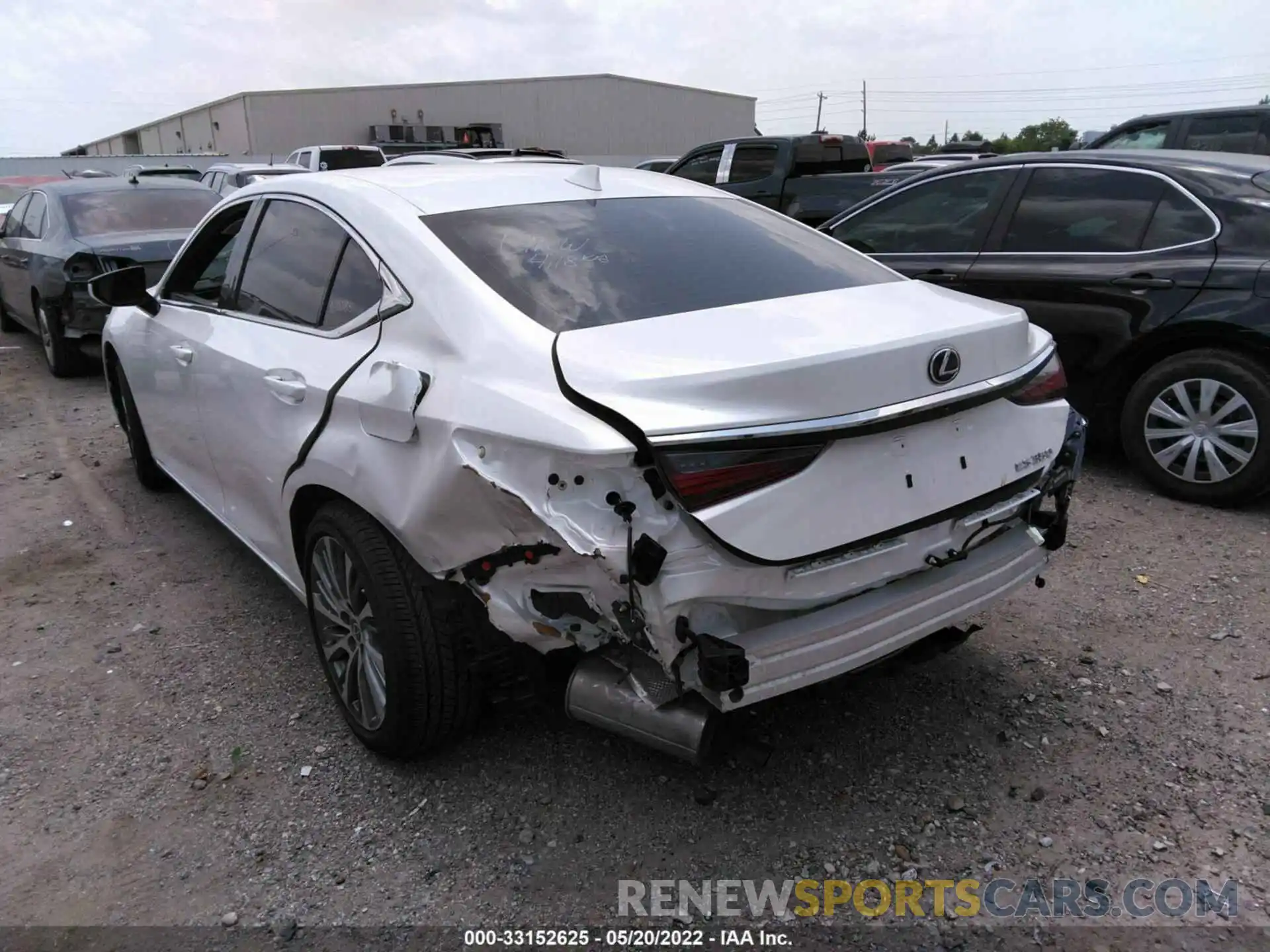 3 Photograph of a damaged car 58ADZ1B18MU095364 LEXUS ES 2021