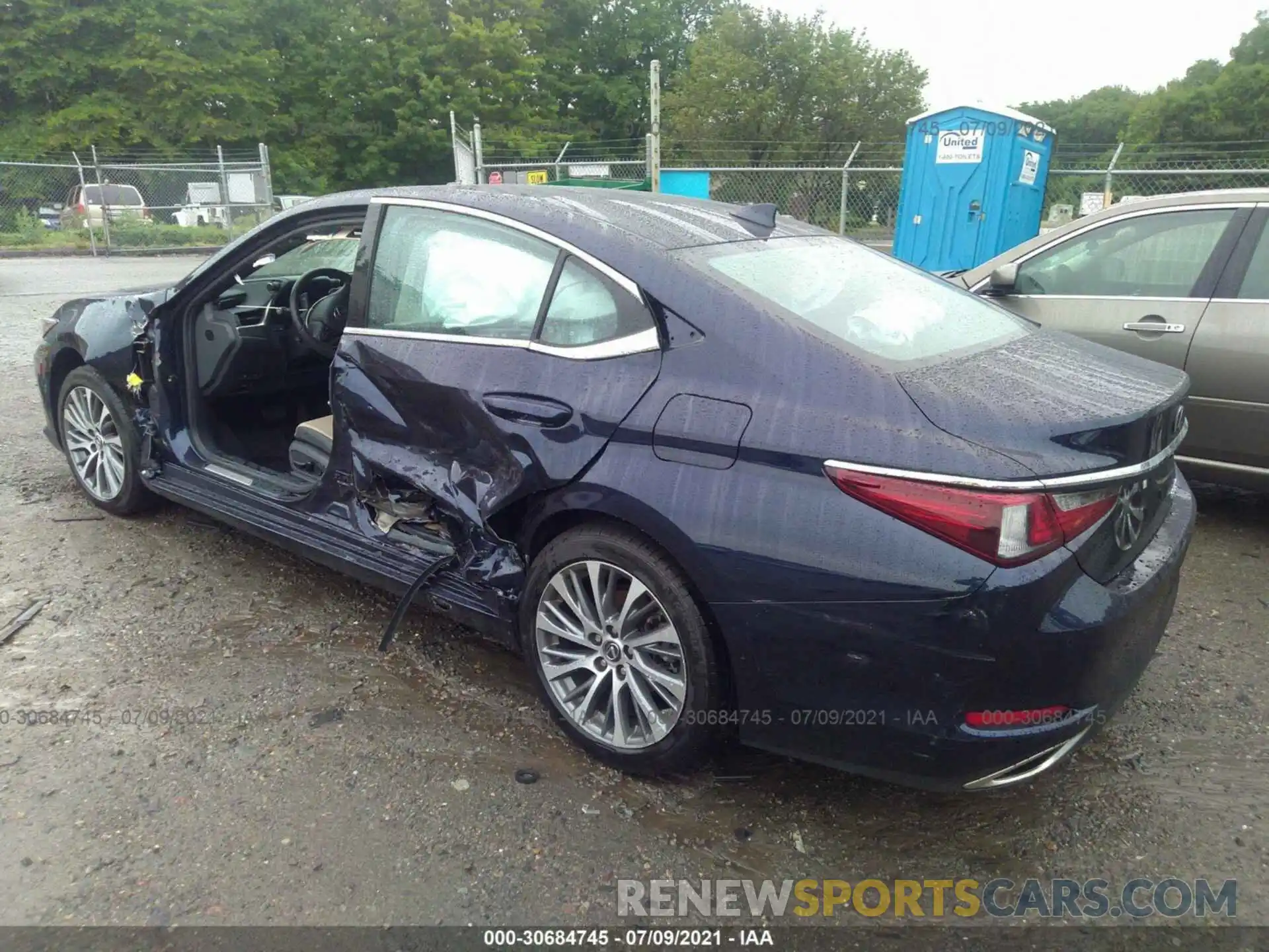 3 Photograph of a damaged car 58ADZ1B19MU087757 LEXUS ES 2021