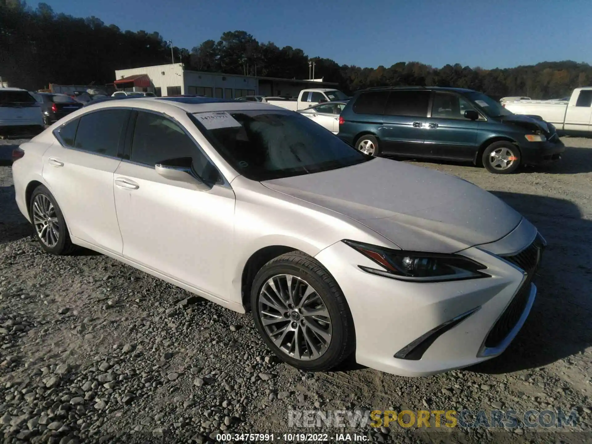 1 Photograph of a damaged car 58ADZ1B19MU101673 LEXUS ES 2021