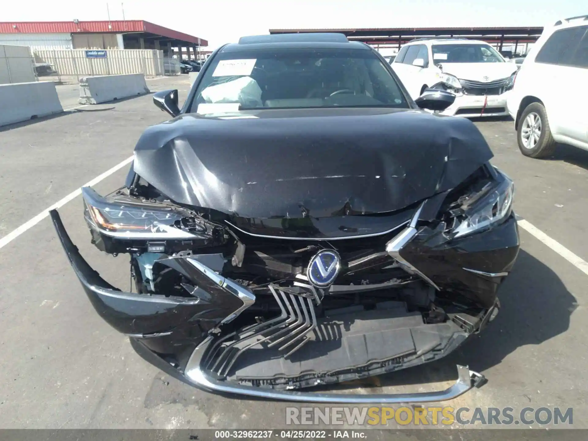 6 Photograph of a damaged car 58AEA1C14MU004343 LEXUS ES 2021