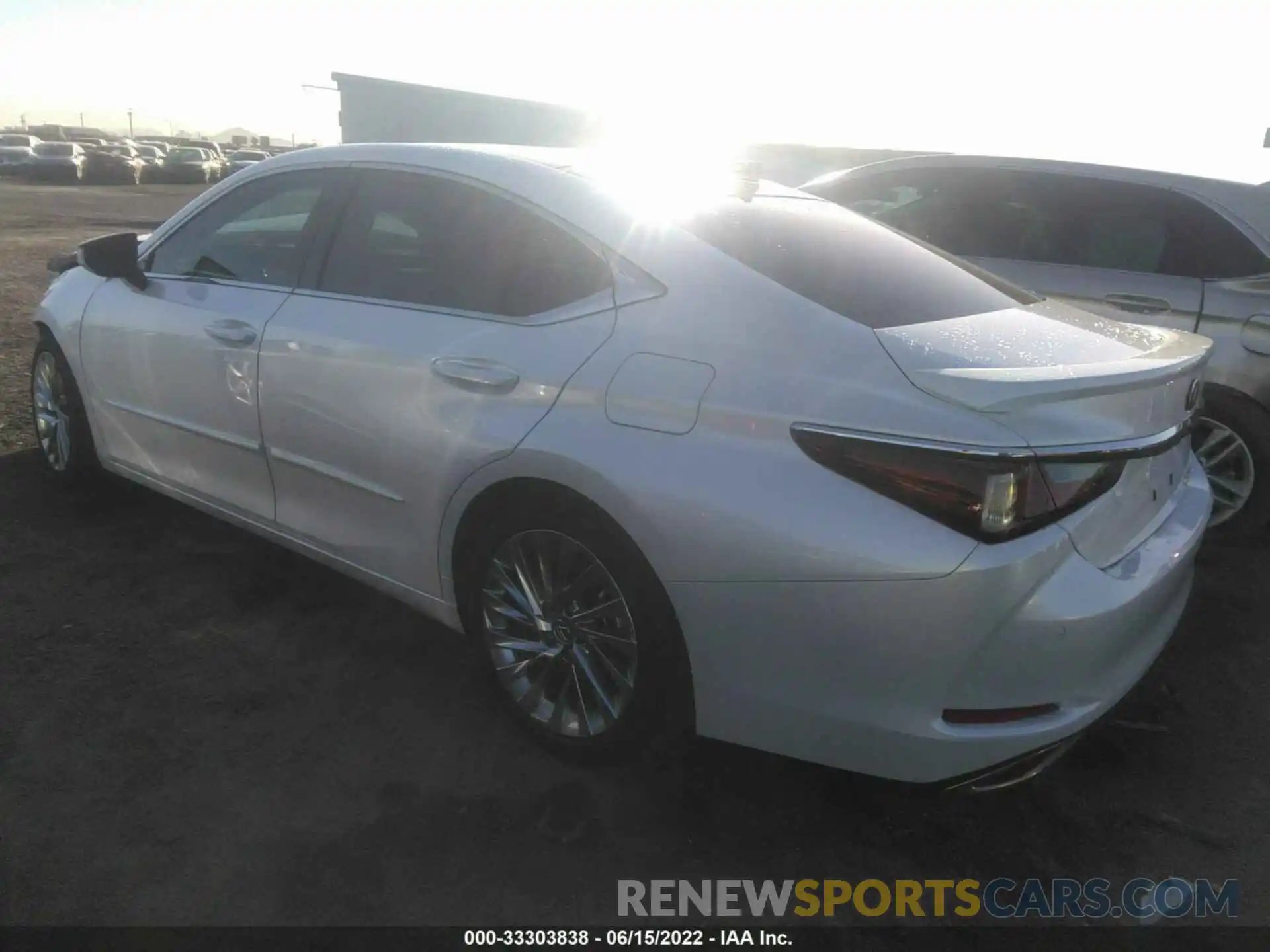 3 Photograph of a damaged car 58AEZ1B18MU100941 LEXUS ES 2021