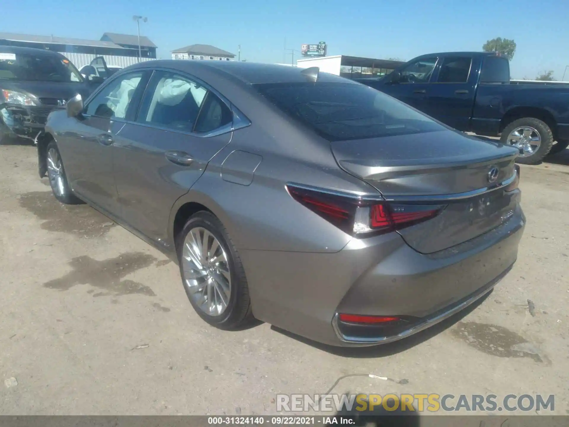 3 Photograph of a damaged car 58AFA1C11MU011769 LEXUS ES 2021