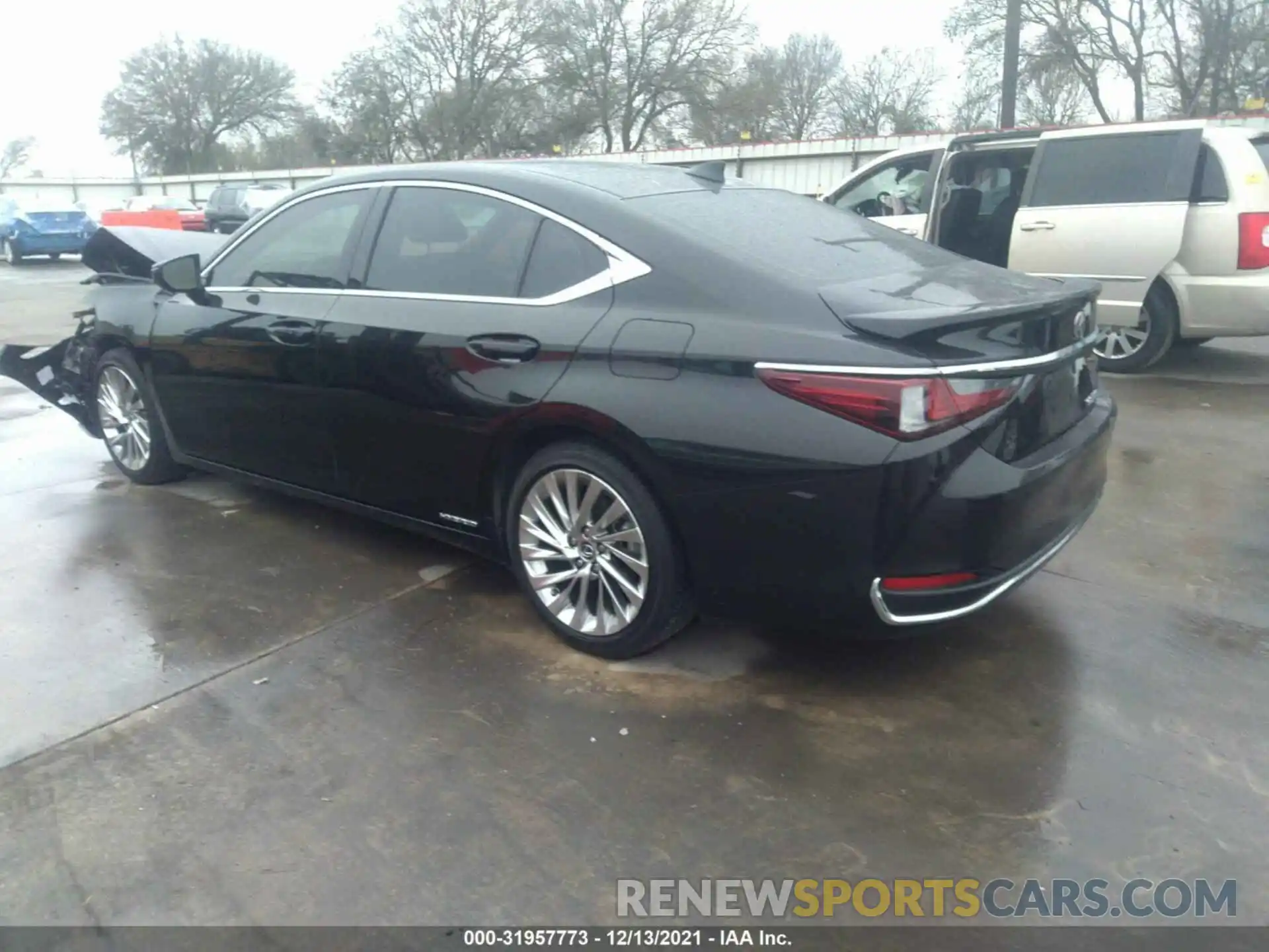 3 Photograph of a damaged car 58AFA1C16MU004462 LEXUS ES 2021