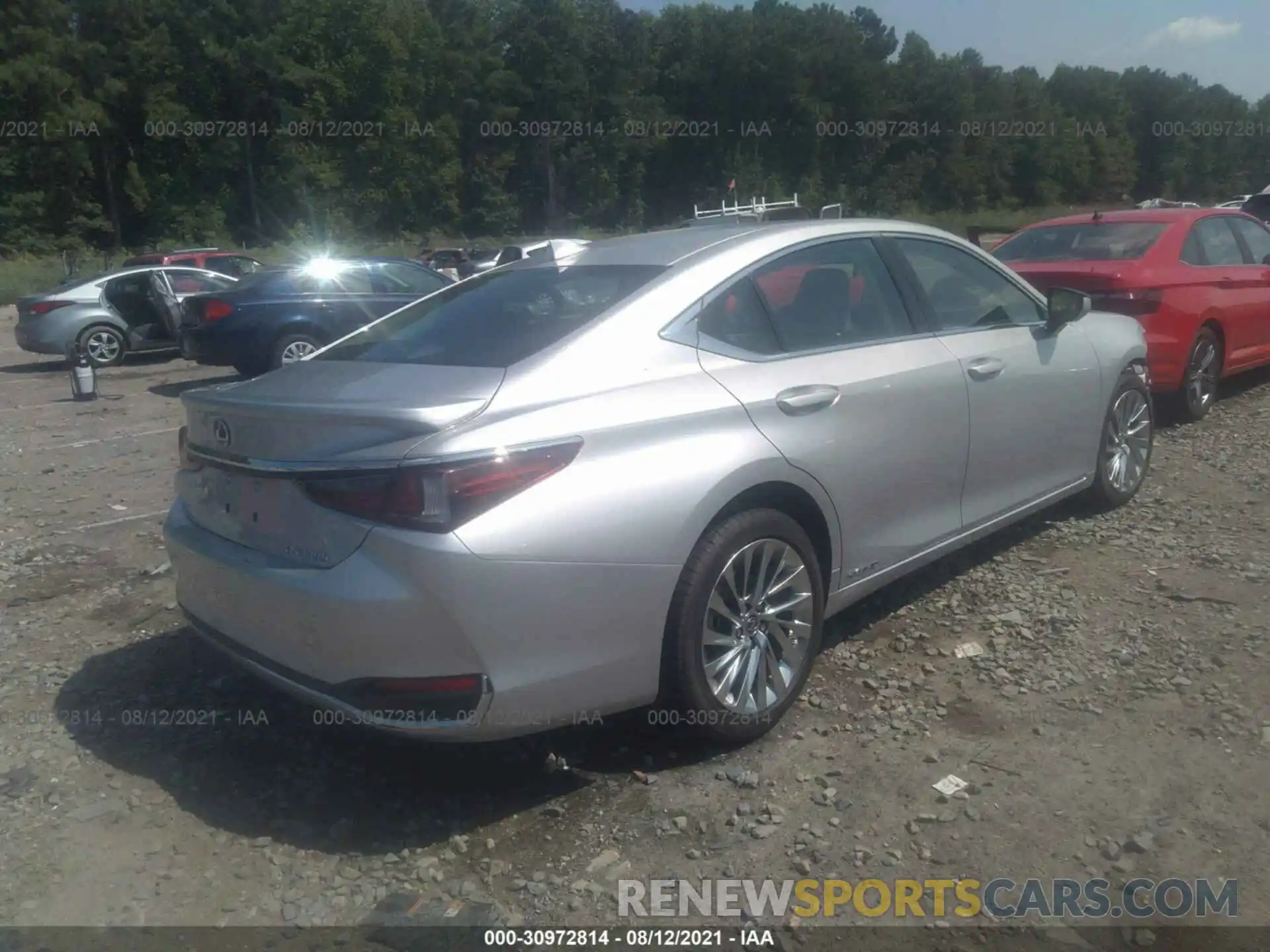 4 Photograph of a damaged car 58AFA1C19MU006867 LEXUS ES 2021