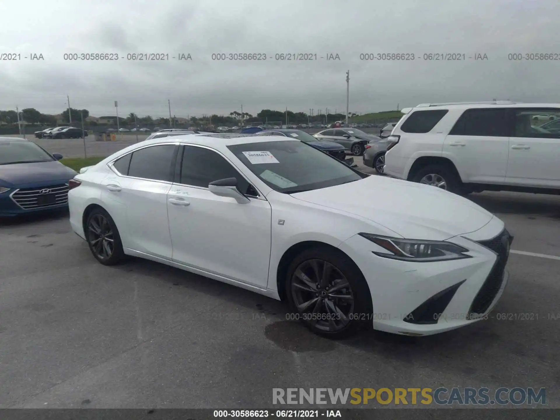 1 Photograph of a damaged car 58AGZ1B10MU086865 LEXUS ES 2021