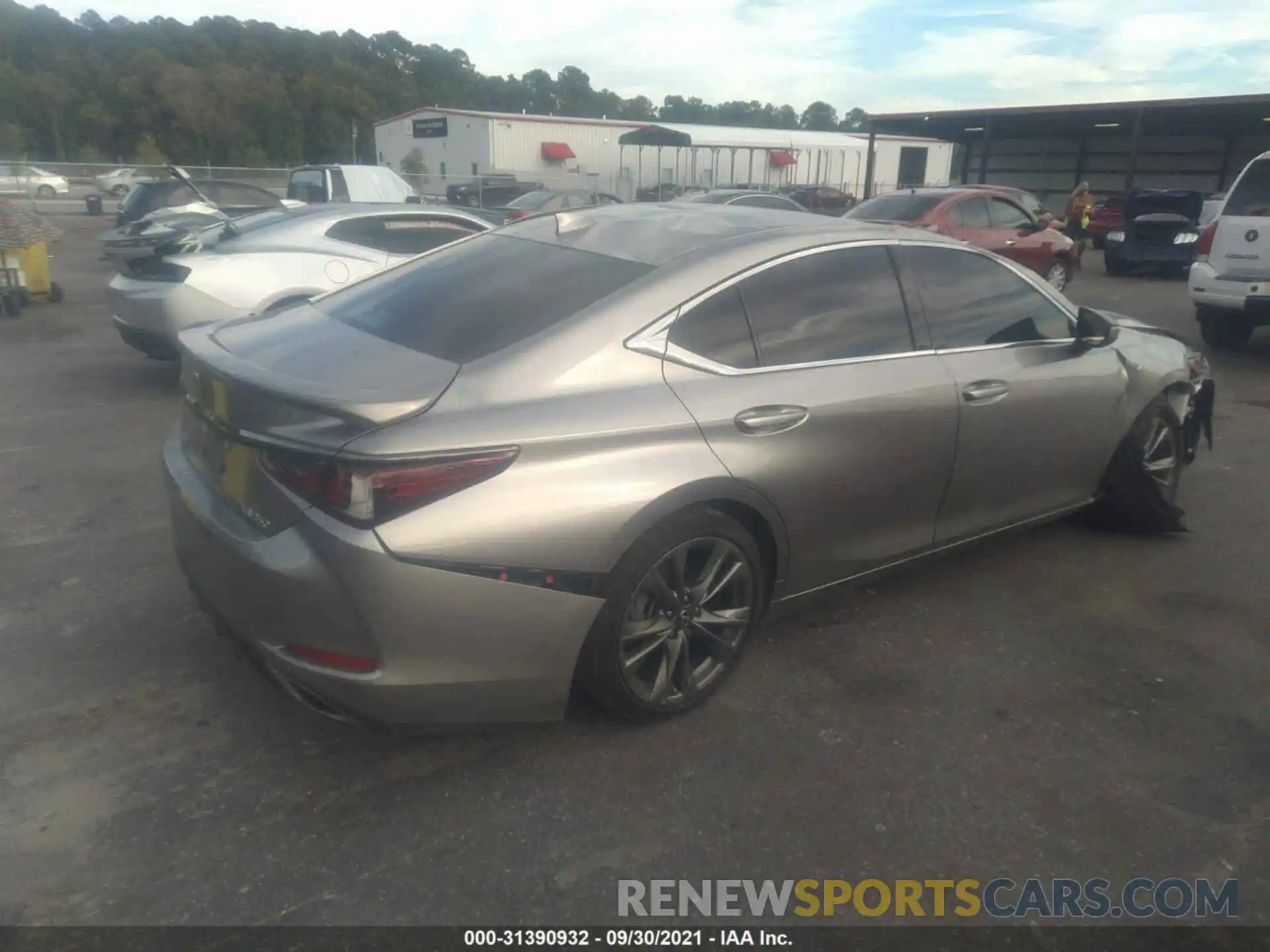 4 Photograph of a damaged car 58AGZ1B10MU090771 LEXUS ES 2021