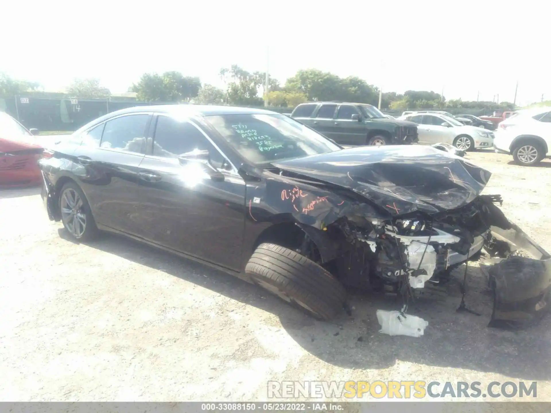 1 Photograph of a damaged car 58AGZ1B10MU104913 LEXUS ES 2021