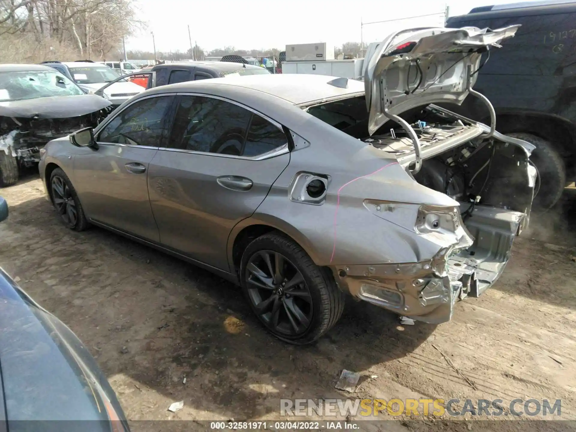 3 Photograph of a damaged car 58AGZ1B12MU106565 LEXUS ES 2021