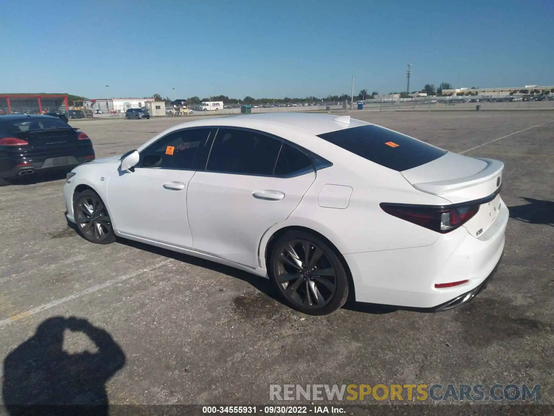 3 Photograph of a damaged car 58AGZ1B1XMU083343 LEXUS ES 2021