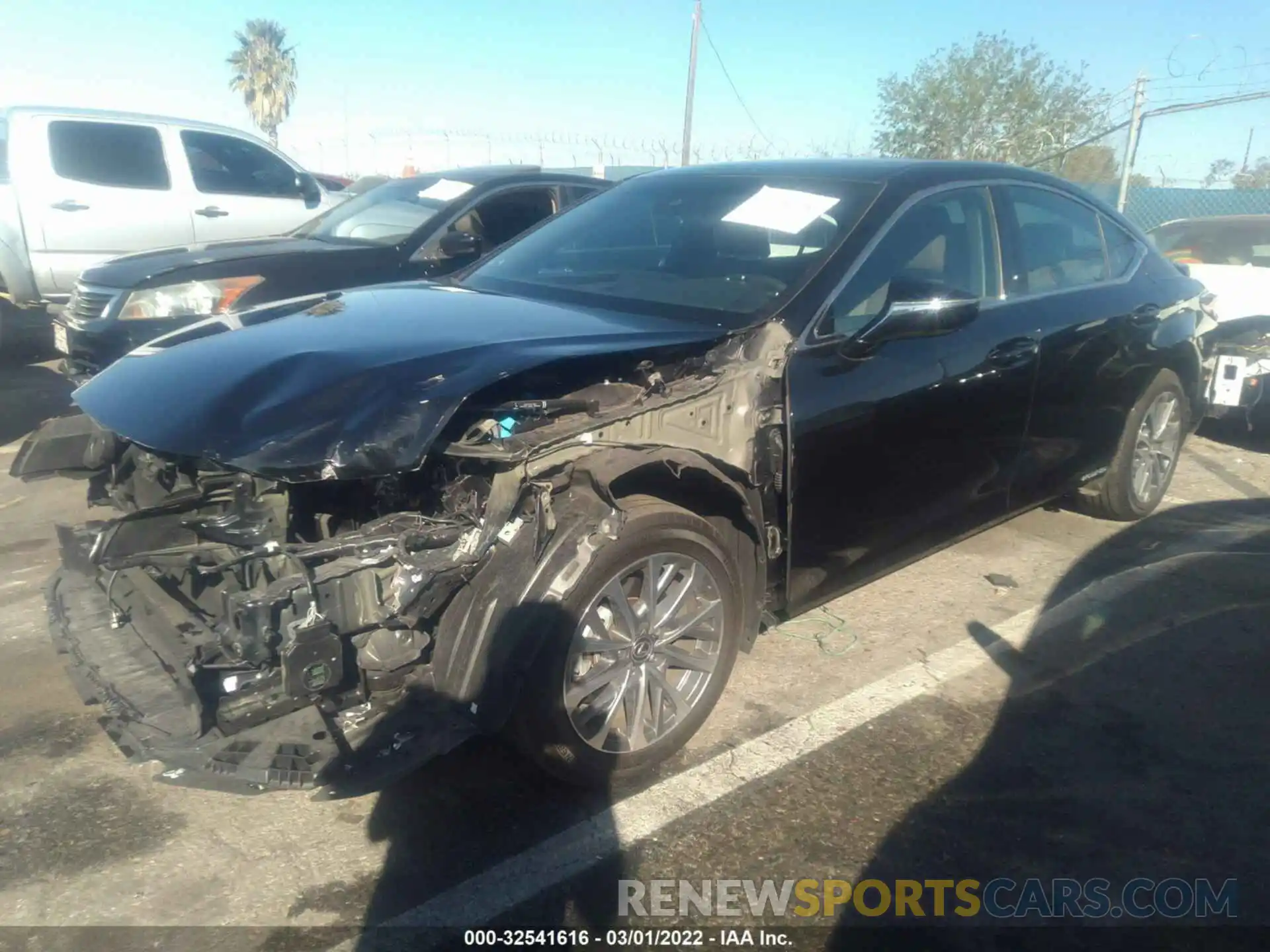 2 Photograph of a damaged car 58ACA1C15NU013626 LEXUS ES 2022